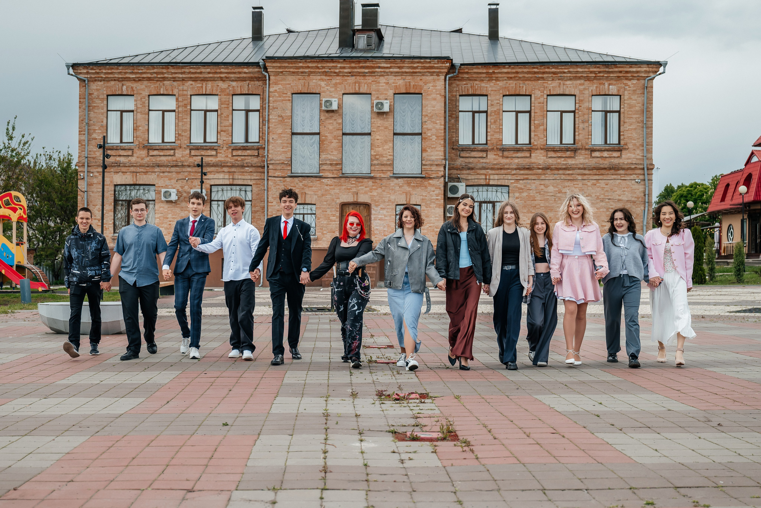 Общая. Школьный фотограф в Валуйках. Фотосессии для выпускников и изготовление выпускных альбомов в городе Валуйки и в Белгородской области