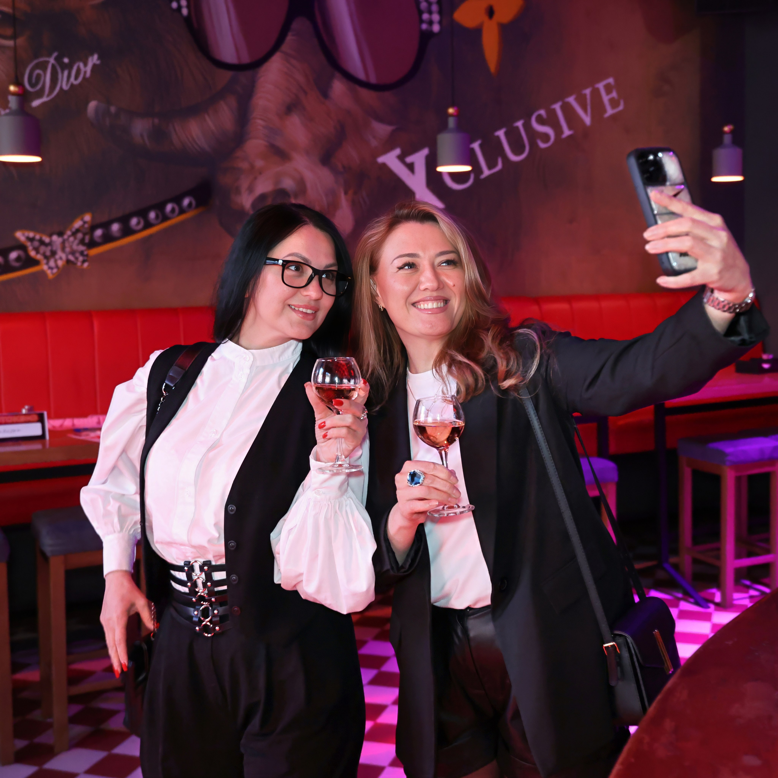 ФотоКВИЗ. Добро пожаловать в студию «Цифровой скульптор»  где искусство встречается с технологиями!