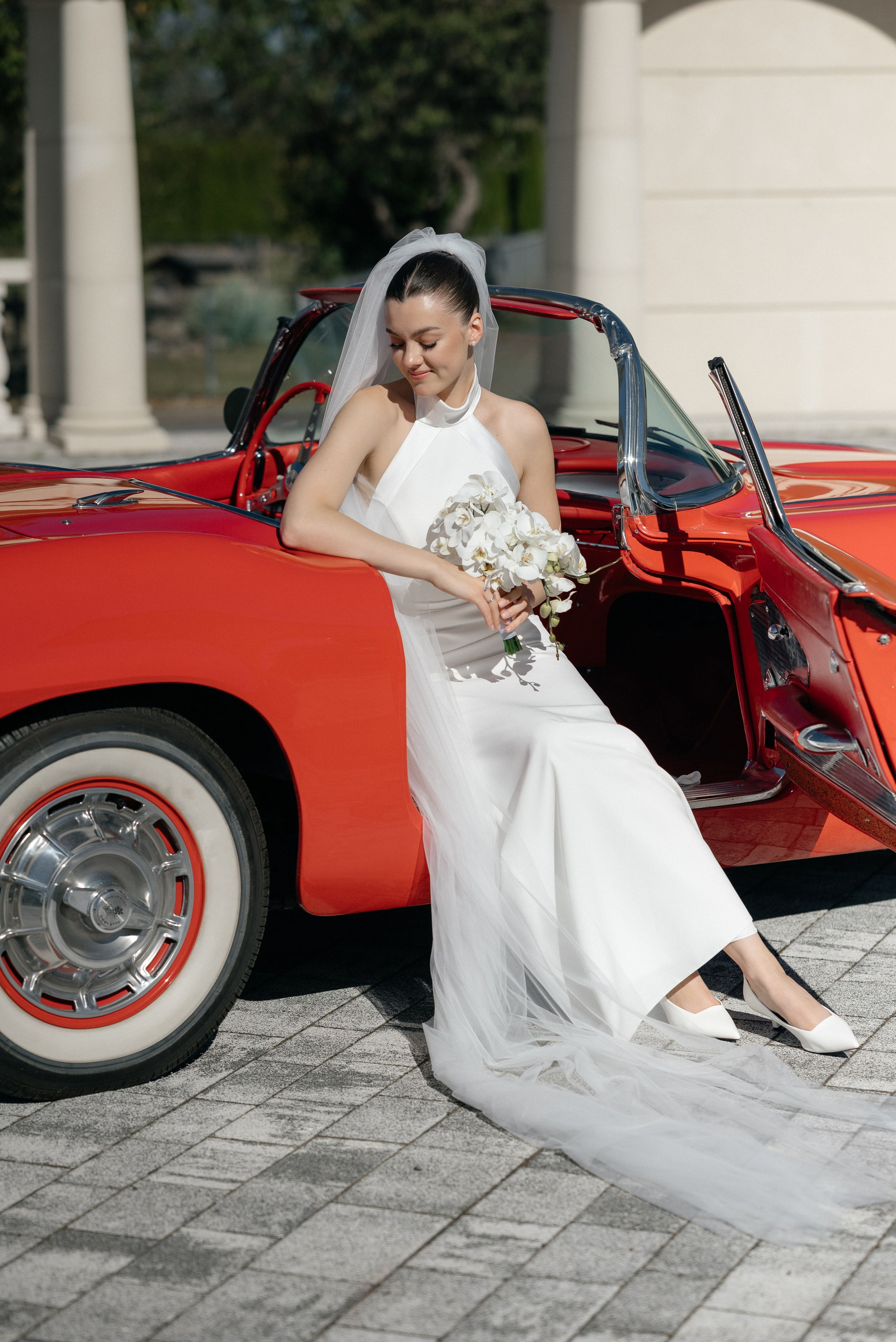 Wedding day in VERSAL PARK. Wedding PHOTOGRAPHER Andrew Vnukov