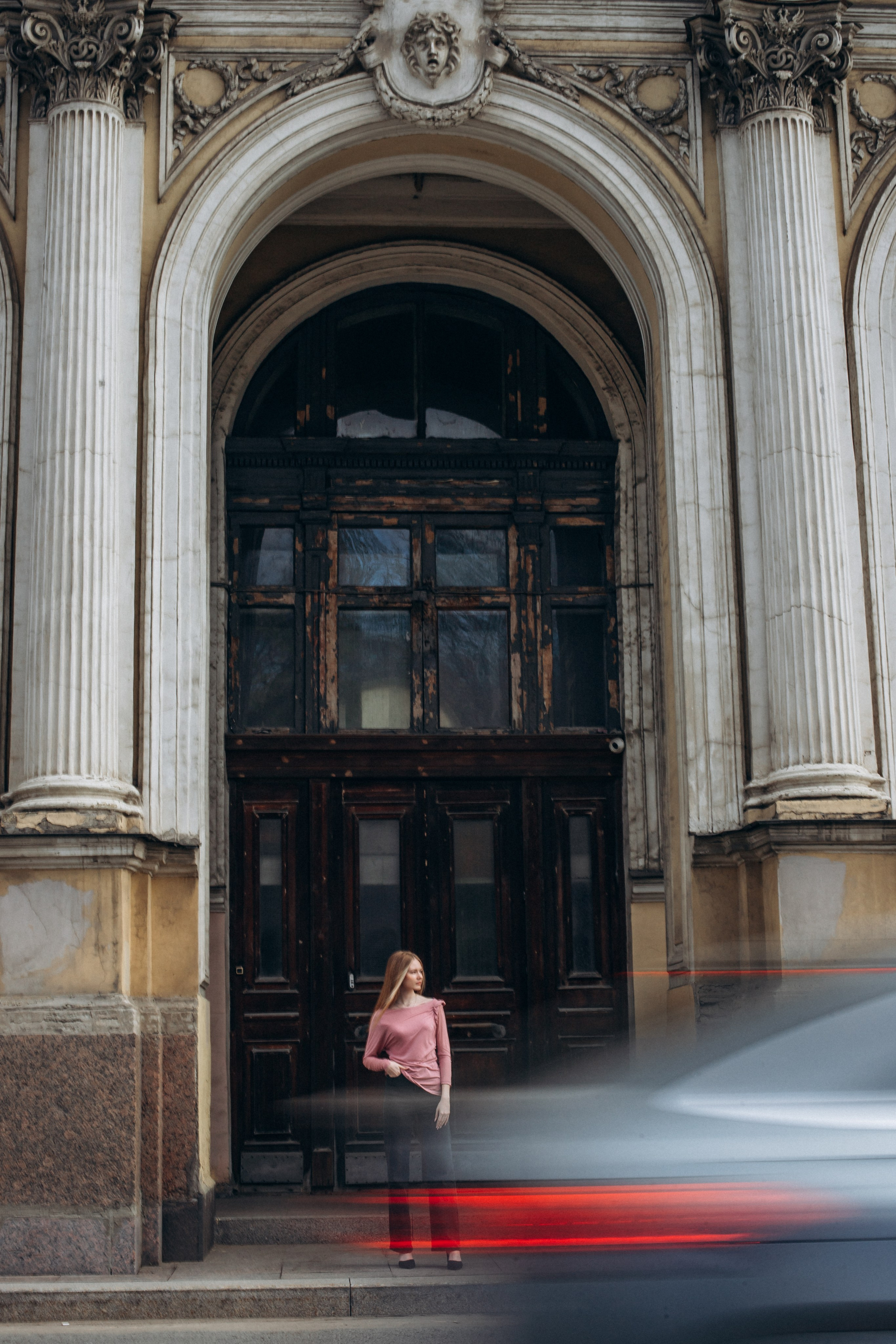 Юлия в мае. Фотопрогулка в Петербурге. Индивидуальный и семейный фотограф в Санкт-Петербурге