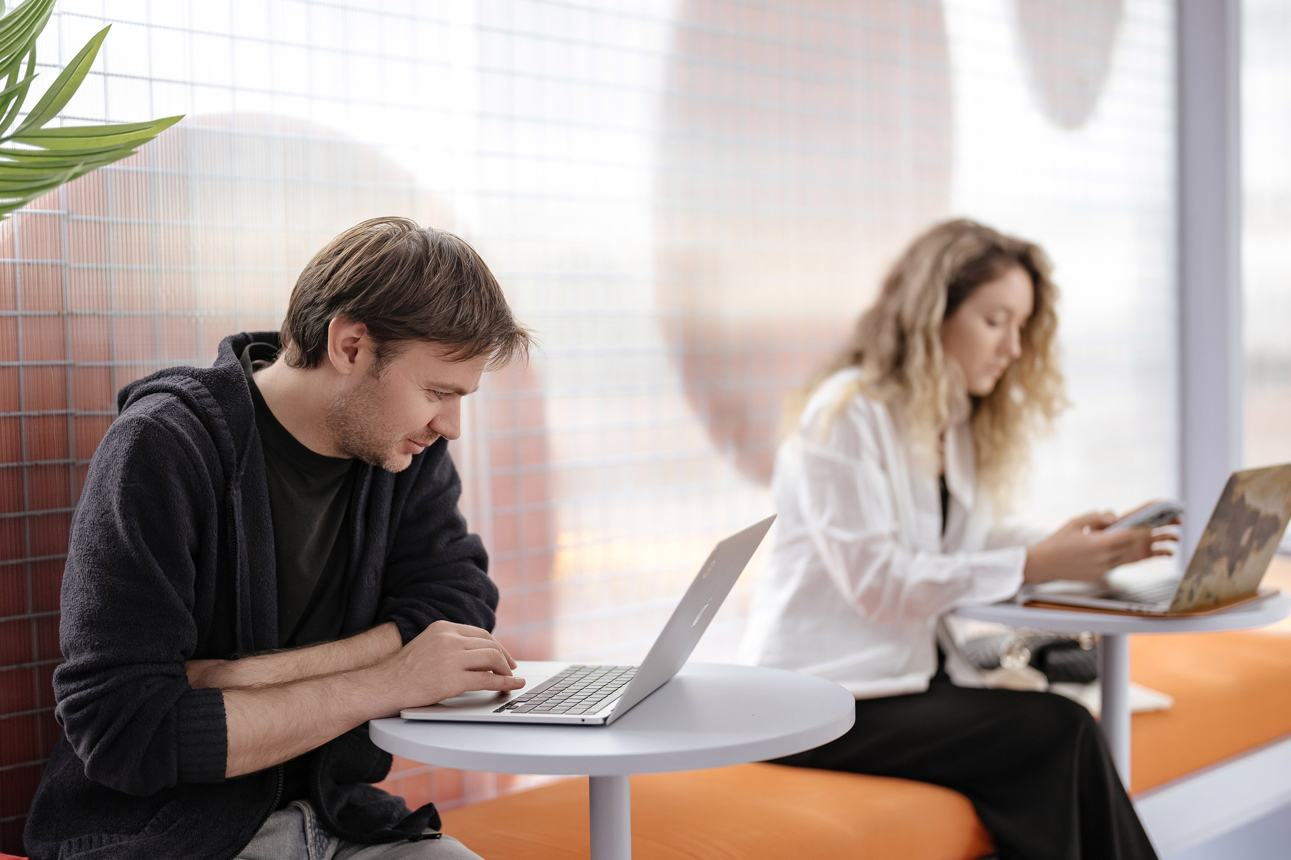 Яндекс 360 Орбита, Севкабель. Андрей Сухинин репортажный свадебный фотограф Санкт-Петербург