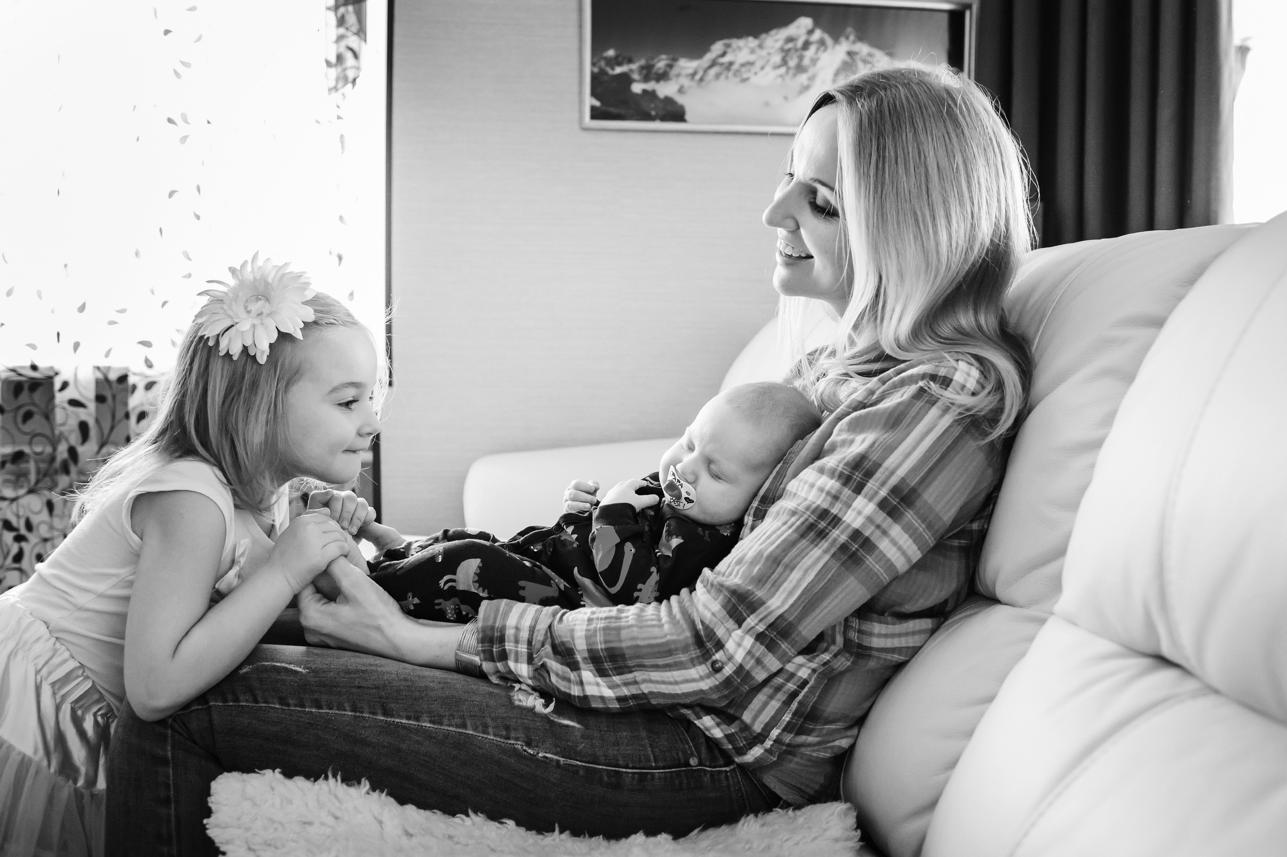 Дома. Репортажный, семейный и детский фотограф в Пензе и Заречном Арина Ермилова. Картины барельеф на заказ