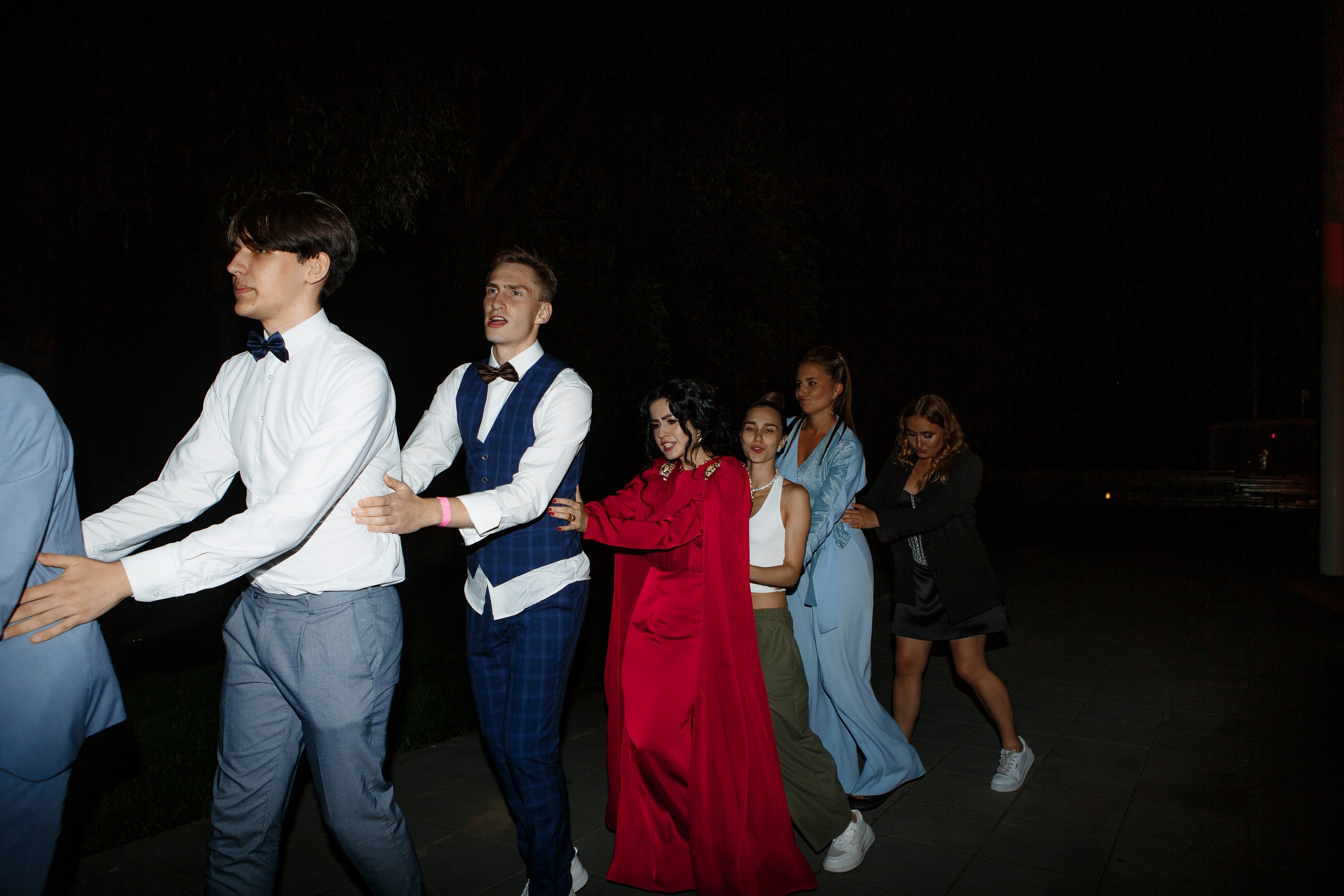 Выпускной Гимназия 12 2024 OpenHouse. Свадебный и портретный Фотограф в Липецке Дмитрий Котюков