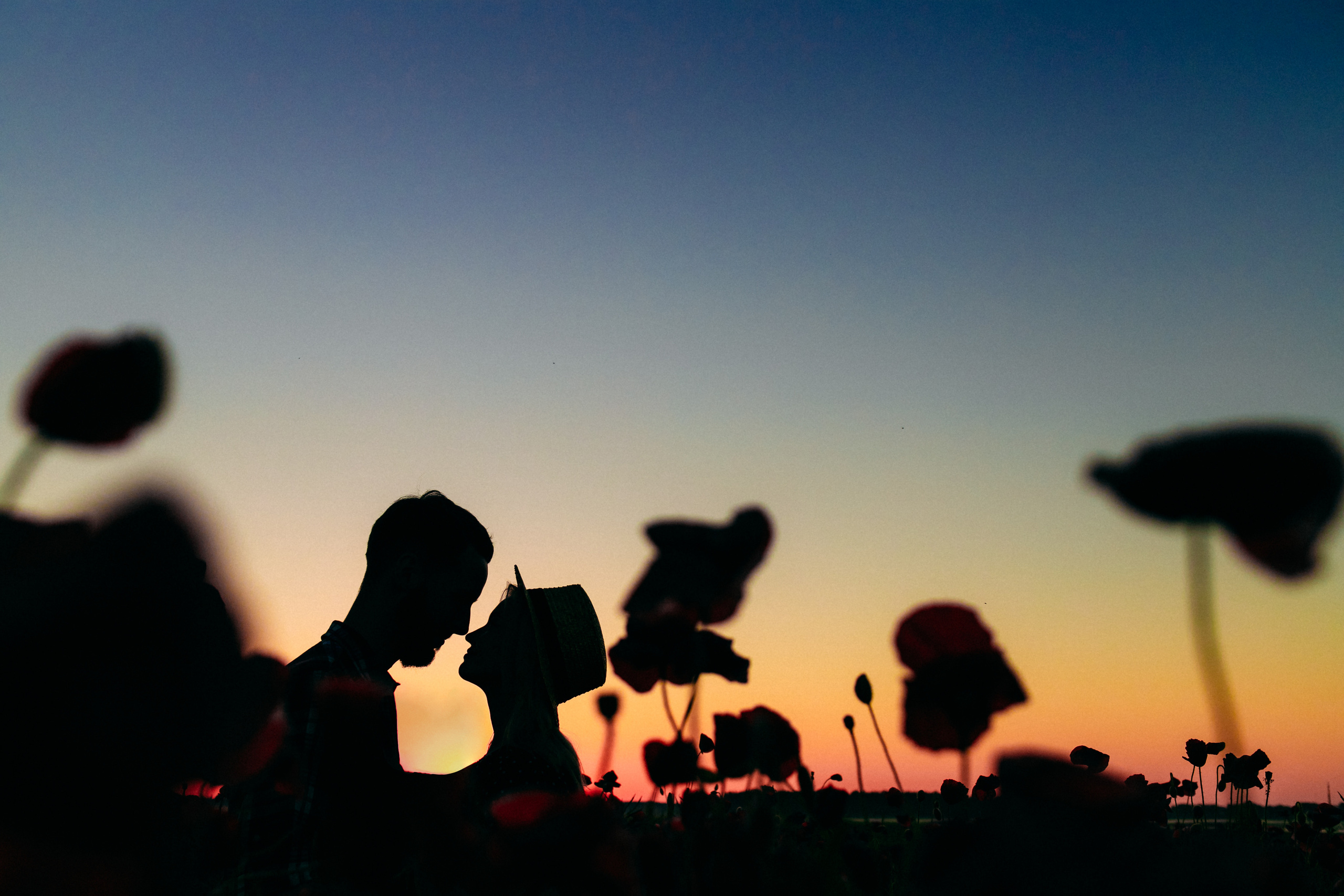 Встретить рассвет в маковом поле. Портретный фотограф в Минске Анна Волейко