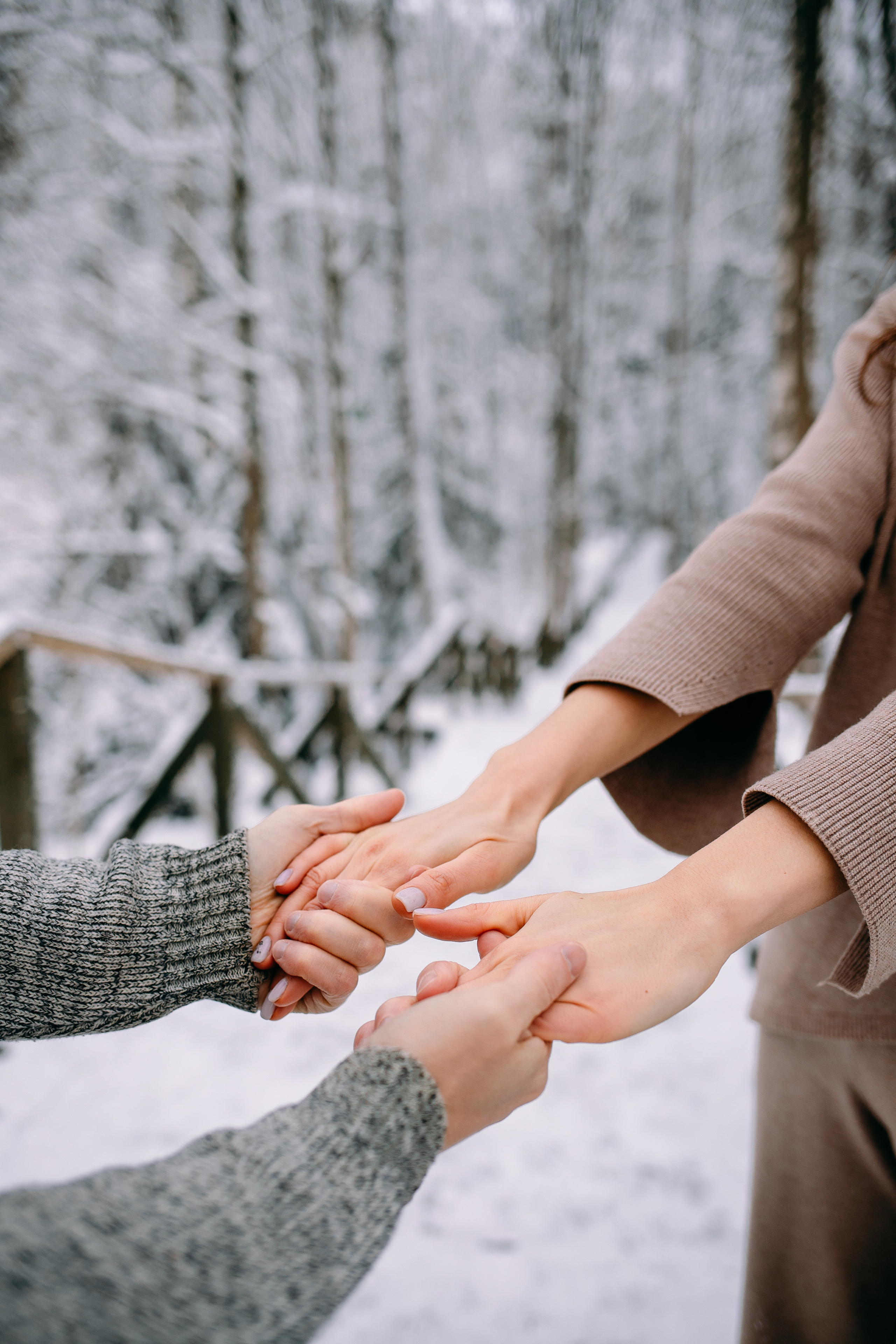 Любовь в заснеженном лесу. Портретный фотограф в Минске Анна Волейко