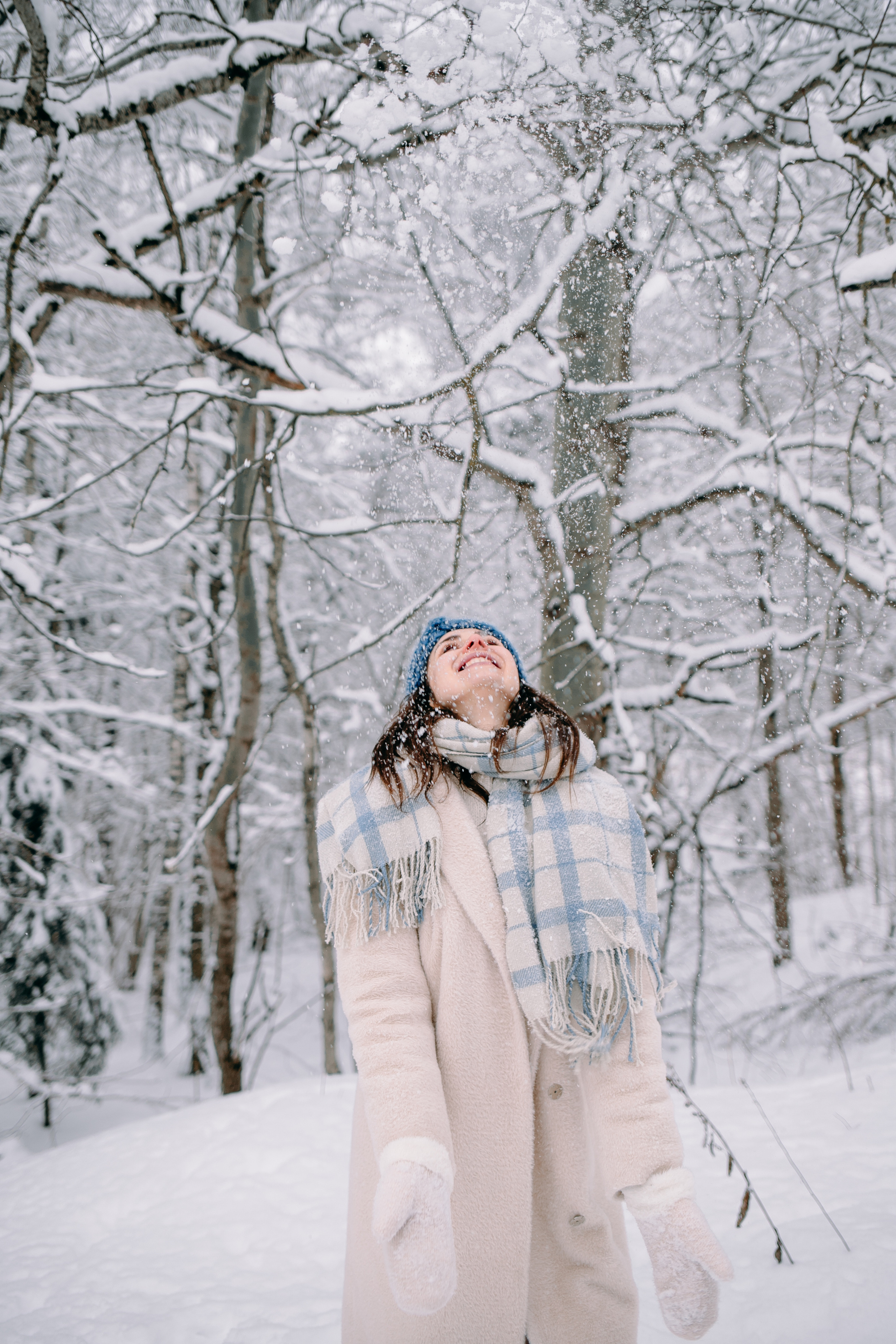 Любовь в заснеженном лесу. Портретный фотограф в Минске Анна Волейко