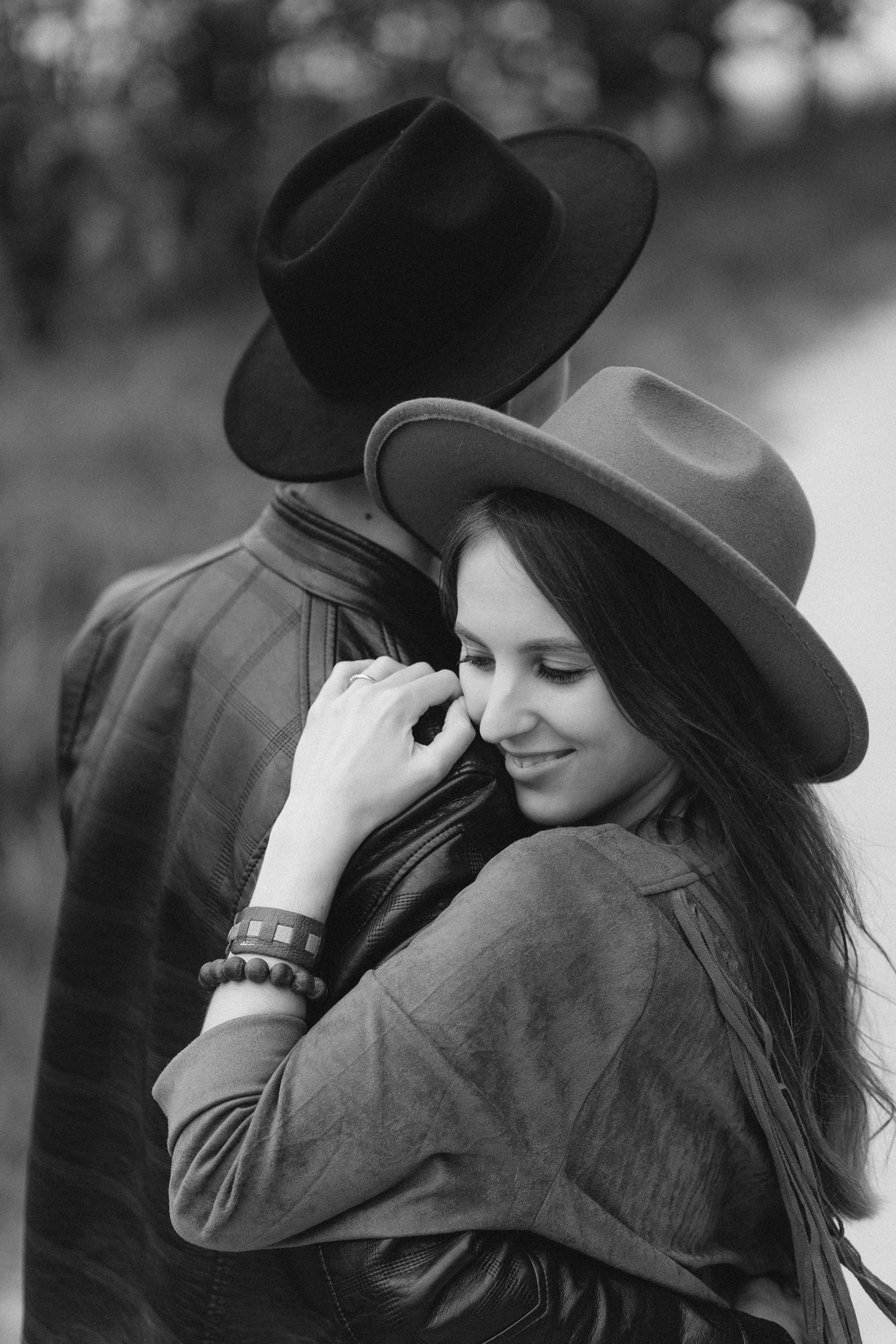 Желтый бусик и гитара. Портретный фотограф в Минске Анна Волейко