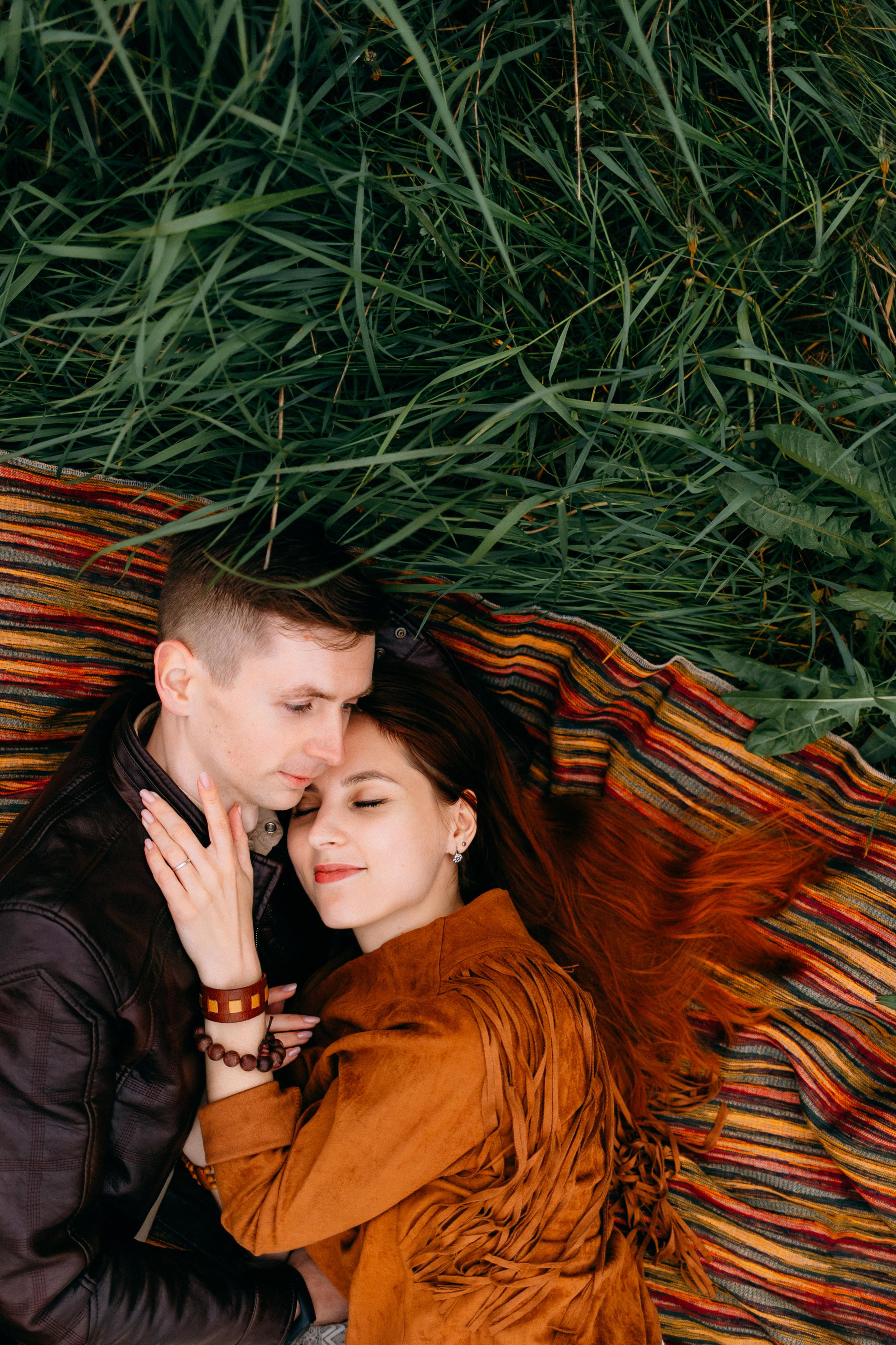 Желтый бусик и гитара. Портретный фотограф в Минске Анна Волейко