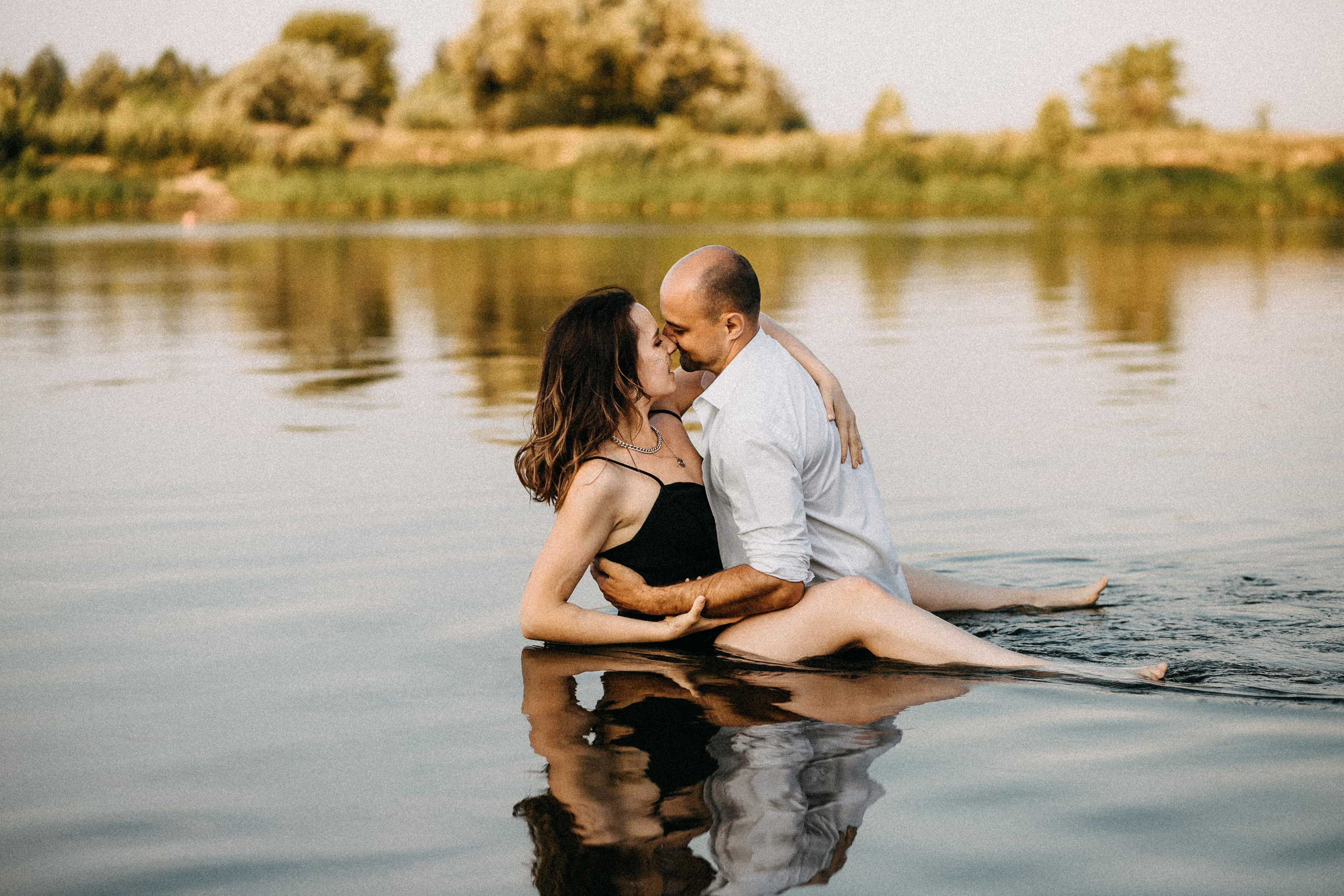 С бала на берег реки. Портретный фотограф в Минске Анна Волейко