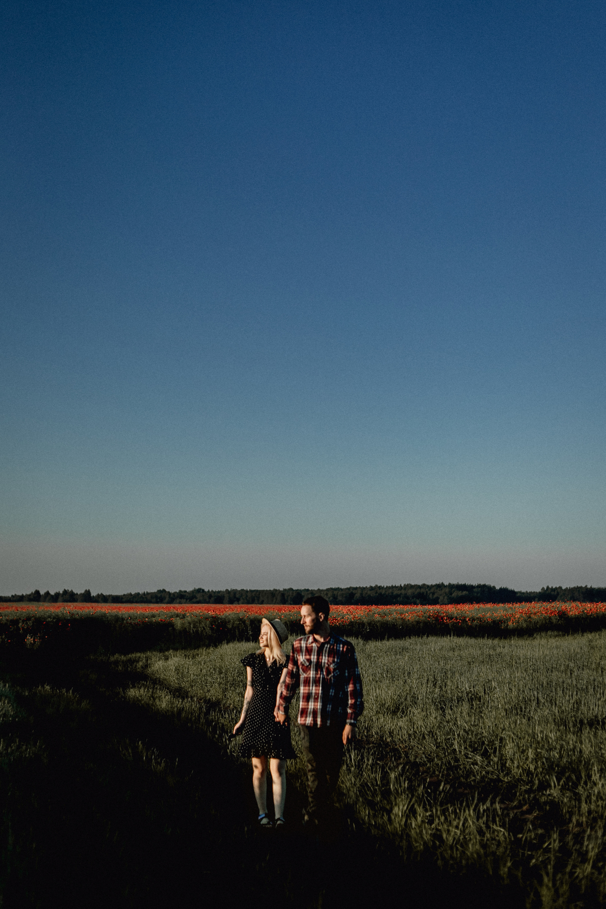 Встретить рассвет в маковом поле. Портретный фотограф в Минске Анна Волейко