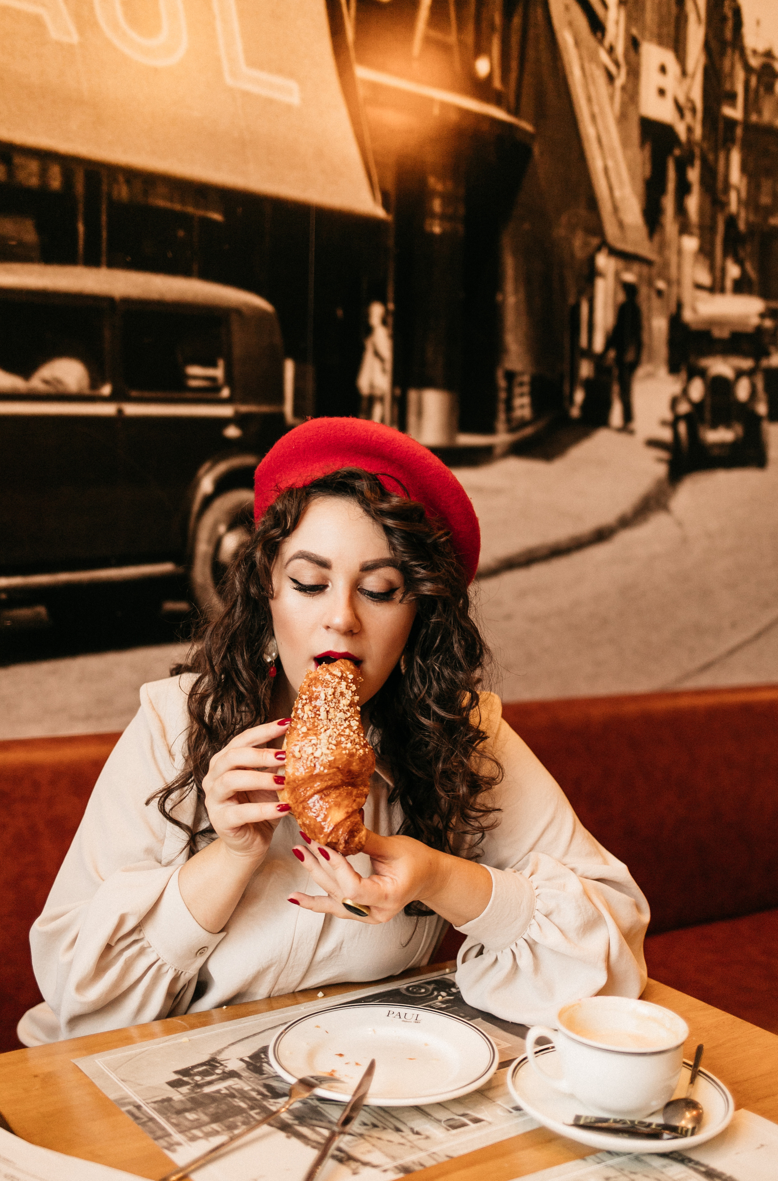 Парижское настроение в осеннем Минске. Портретный фотограф в Минске Анна Волейко