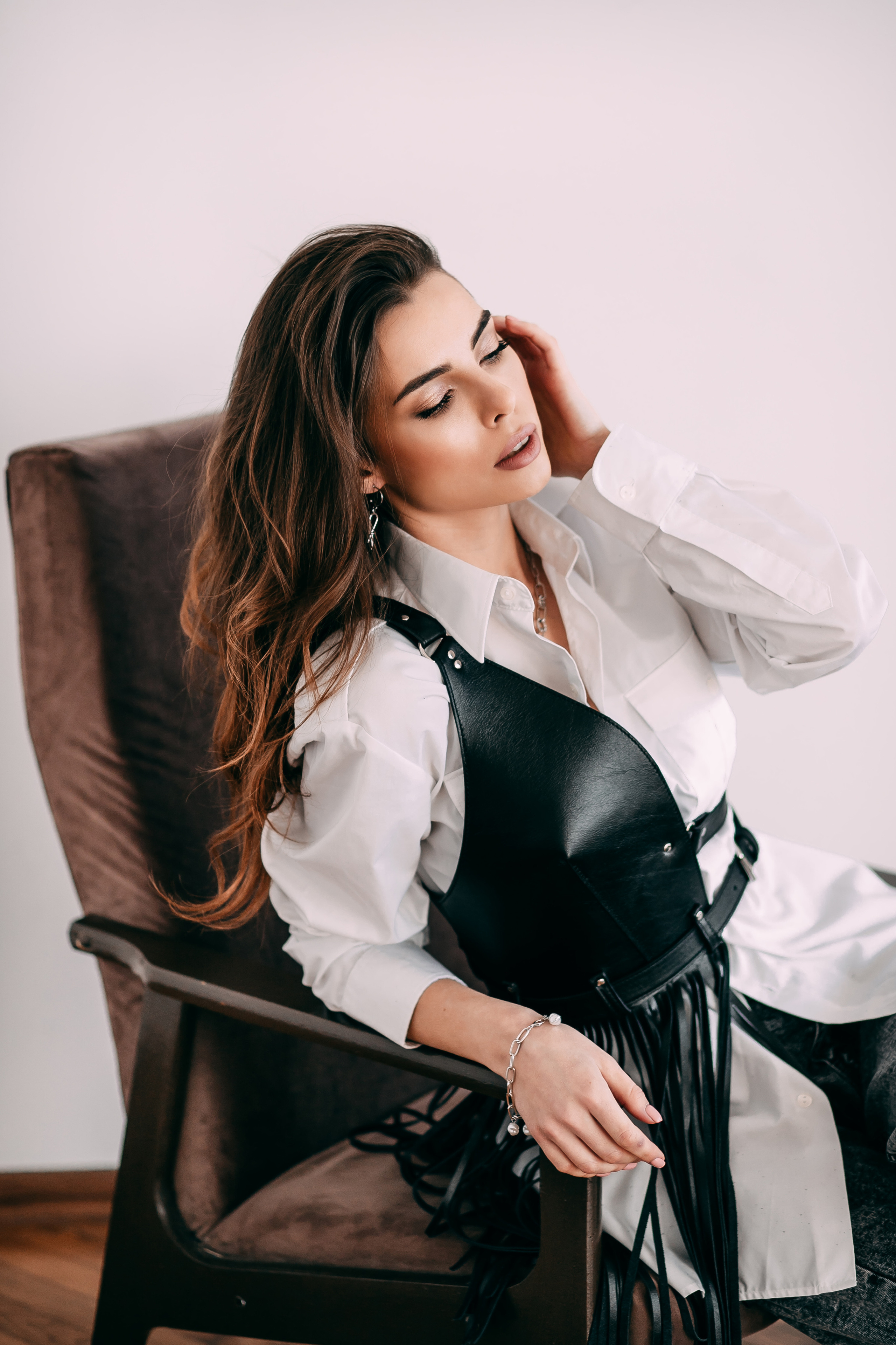 Портупеи бренда Cat28Lin. Портретный фотограф в Минске Анна Волейко