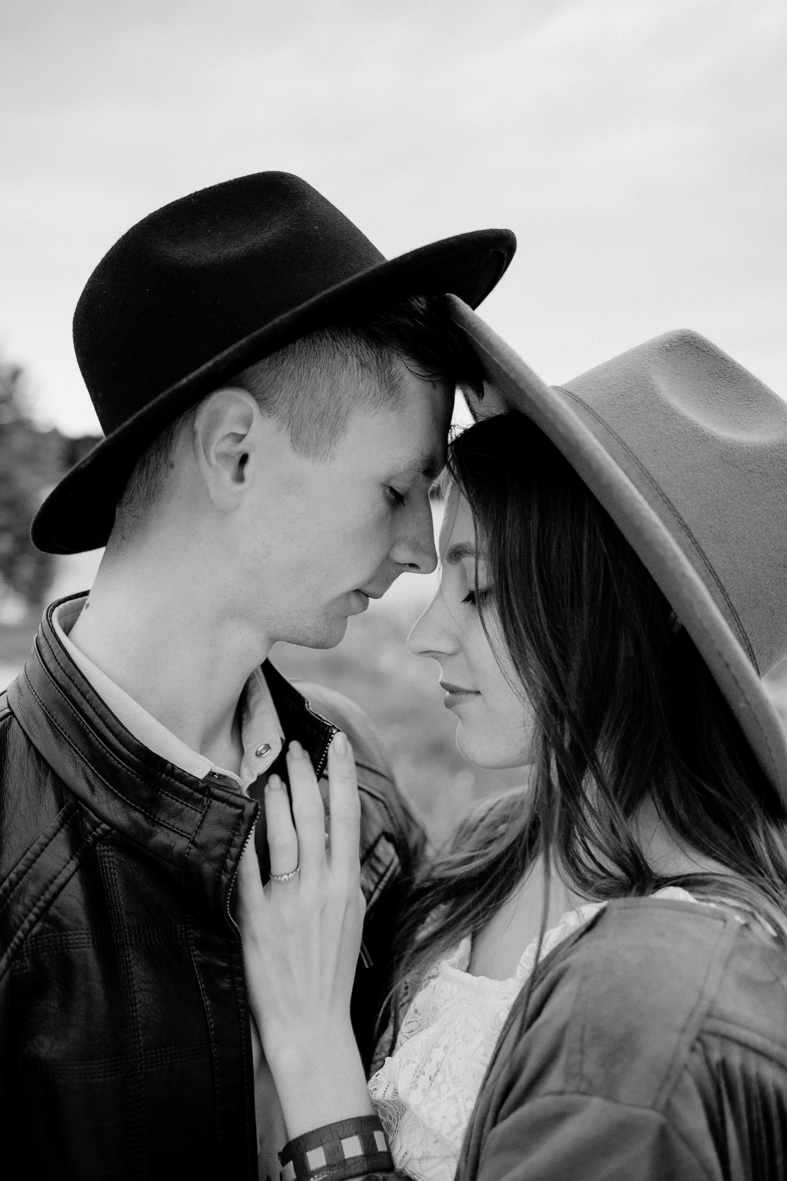 Желтый бусик и гитара. Портретный фотограф в Минске Анна Волейко