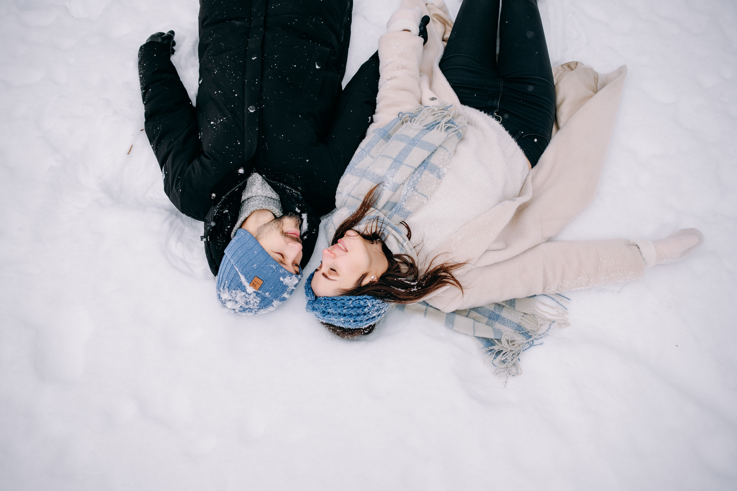 Любовь в заснеженном лесу. Портретный фотограф в Минске Анна Волейко
