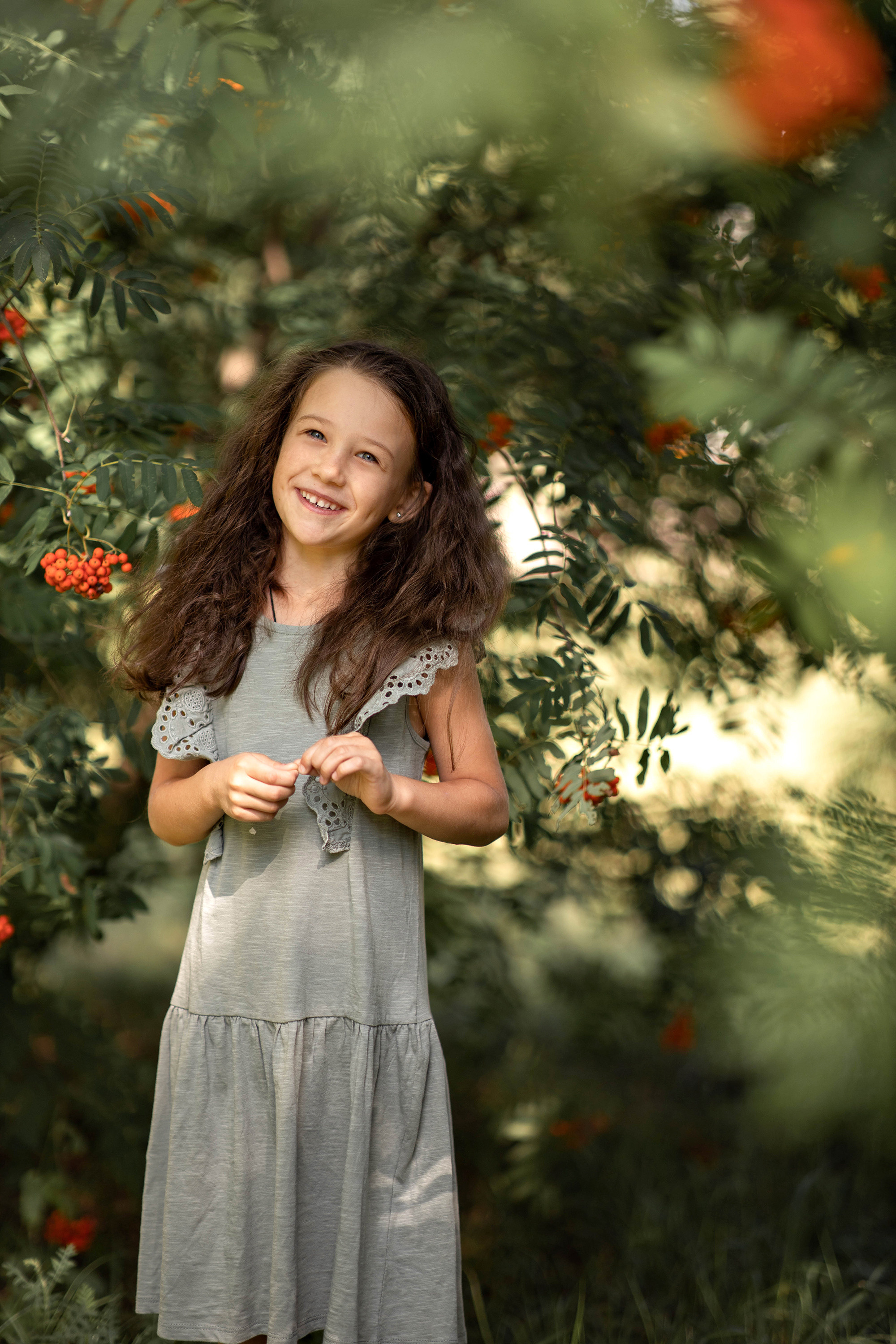 Съёмка в рябине. Детский и семейный фотограф в Твери Ольга Крестьянинова