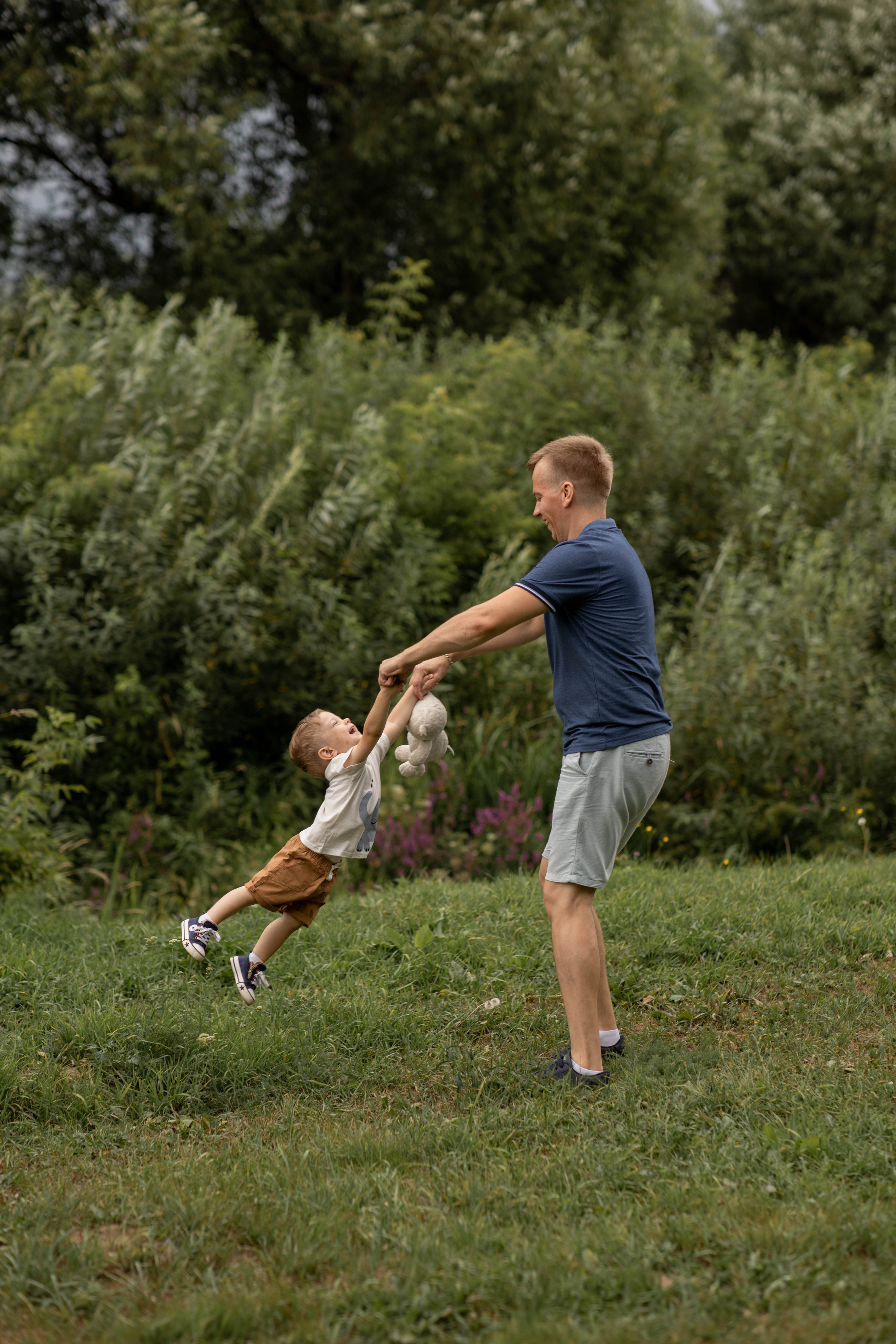 Прогулка на Орше с Кириллом и Марком. Детский и семейный фотограф в Твери Ольга Крестьянинова