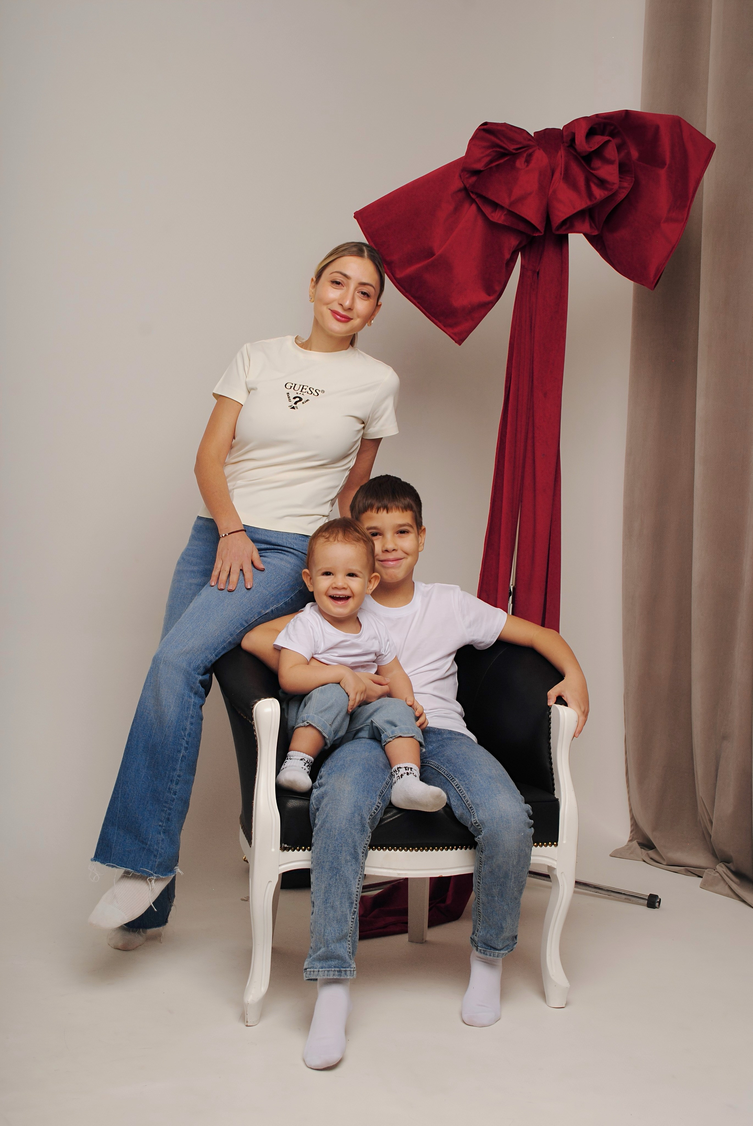 Большая греческая семья. Фотограф Мария Мусаелян