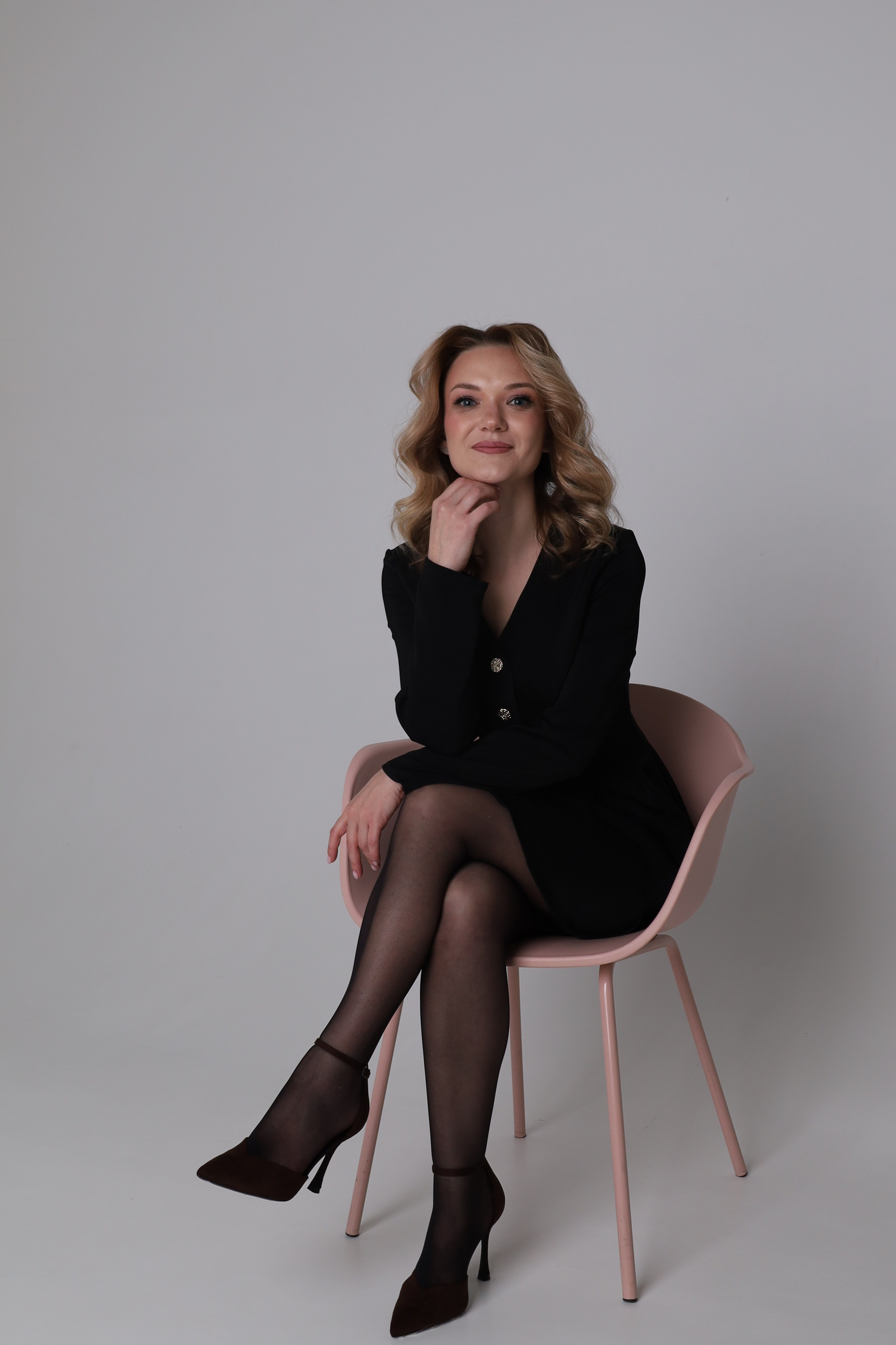 Мария в новогодней студии. Фотограф Саратов | Елизавета Белова