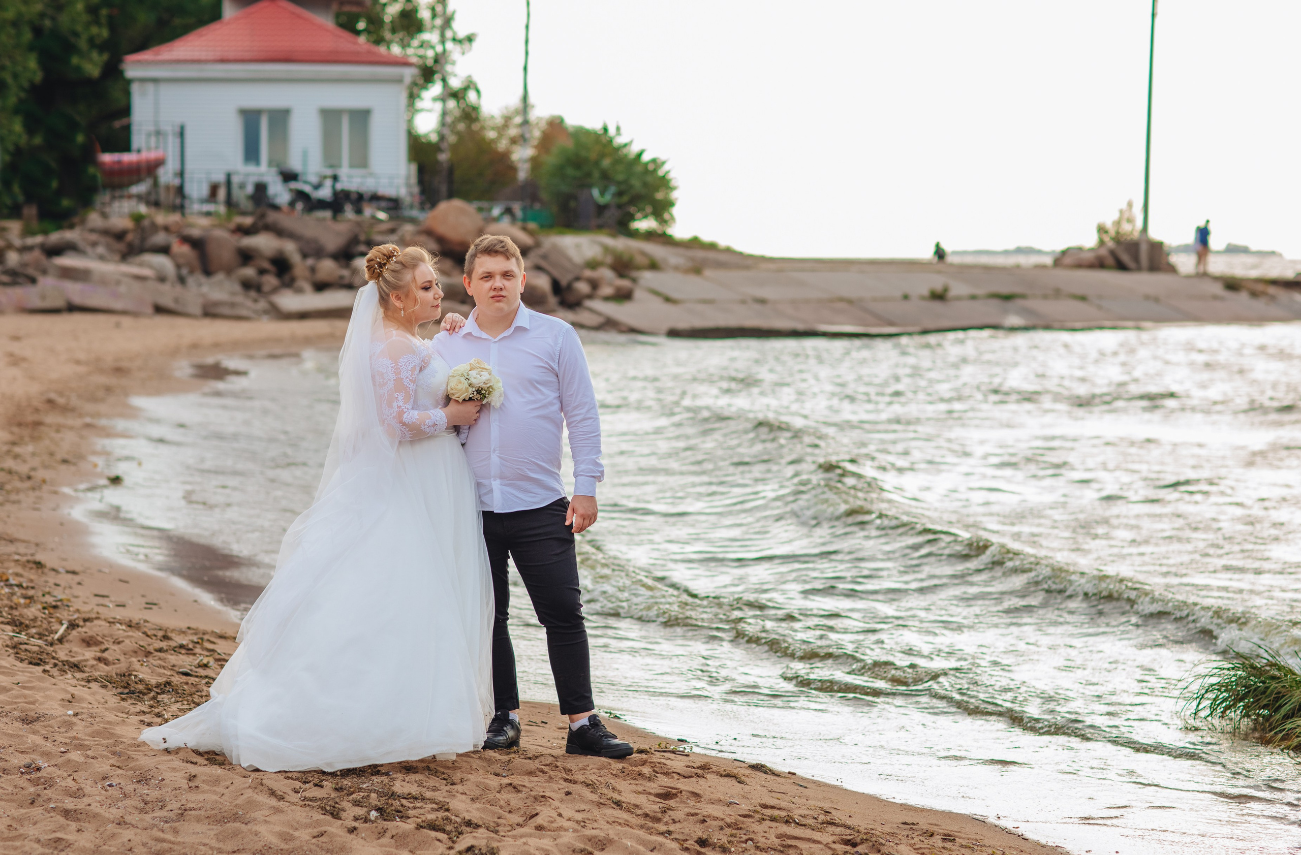 Евгения и Илья. ЗАГС Калининского района и прогулка на Финском заливе. Свадебный и семейный фотограф в Санкт-Петербурге и Сестрорецке