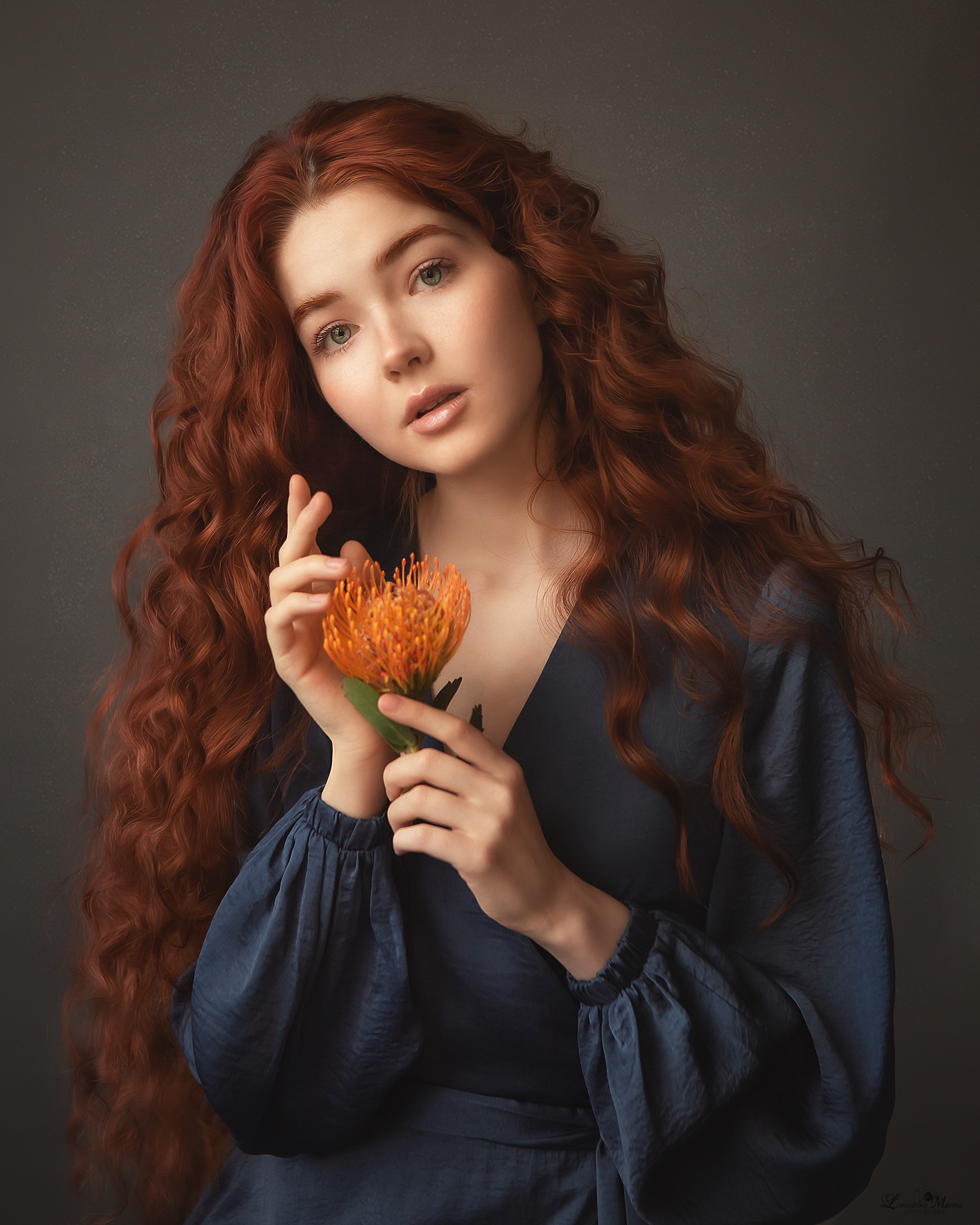 портретная фотосессия, портрет девушки, студийный портрет