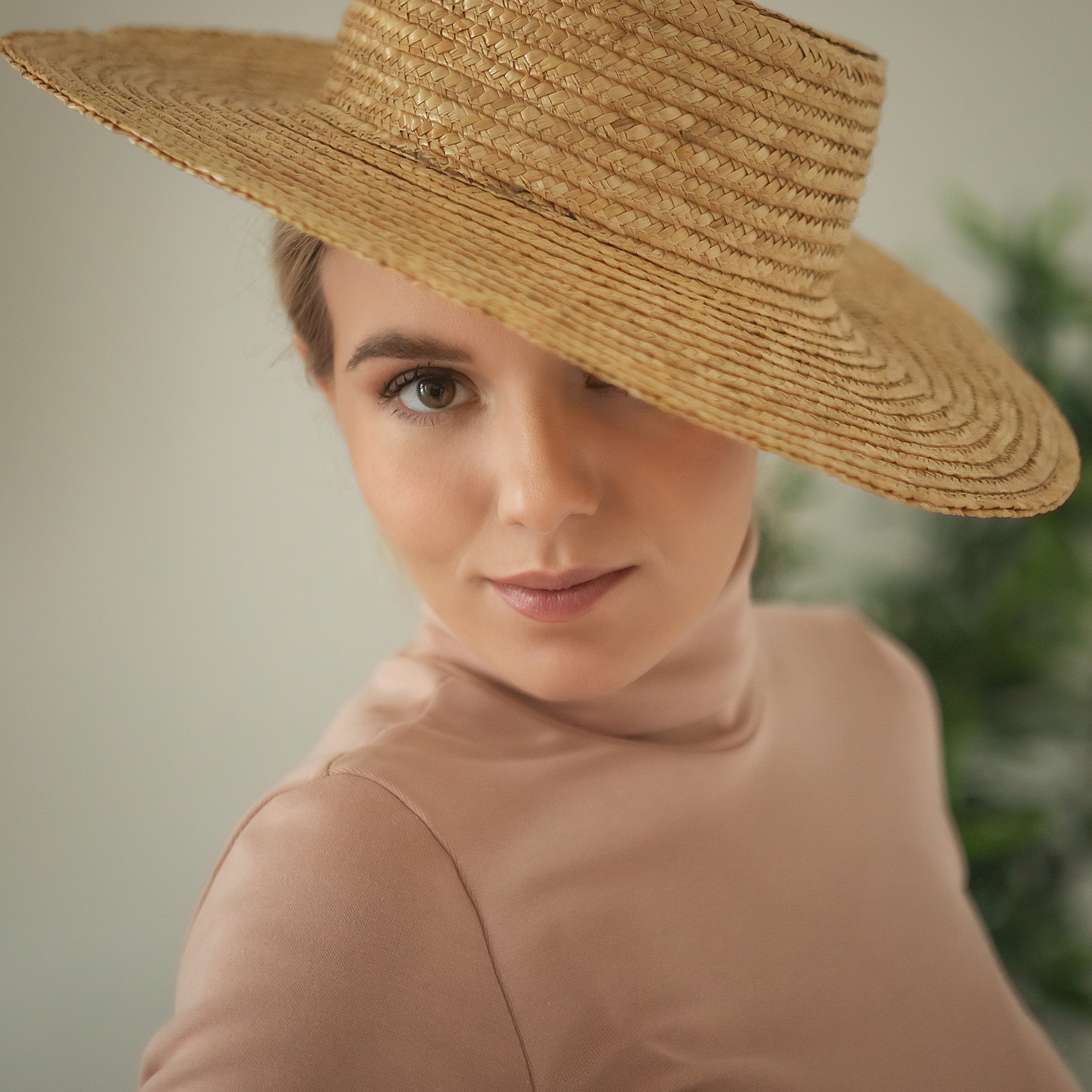 портретная фотосессия, портрет девушки, студийный портрет, тематическая фотосессия