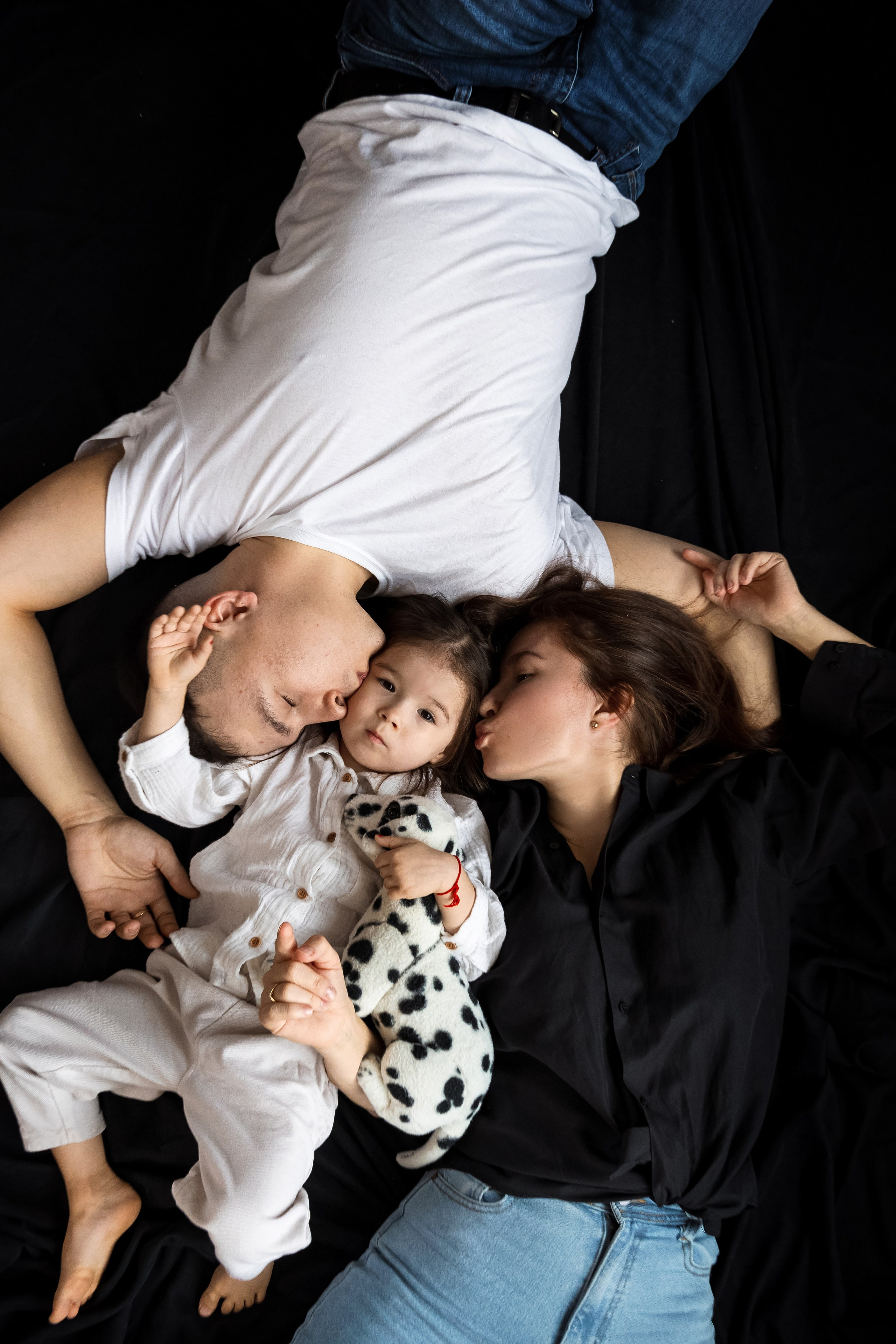 Луиза с семьёй. Свадебный и семейный фотограф в Каспийске Алёна Нурмагомедова