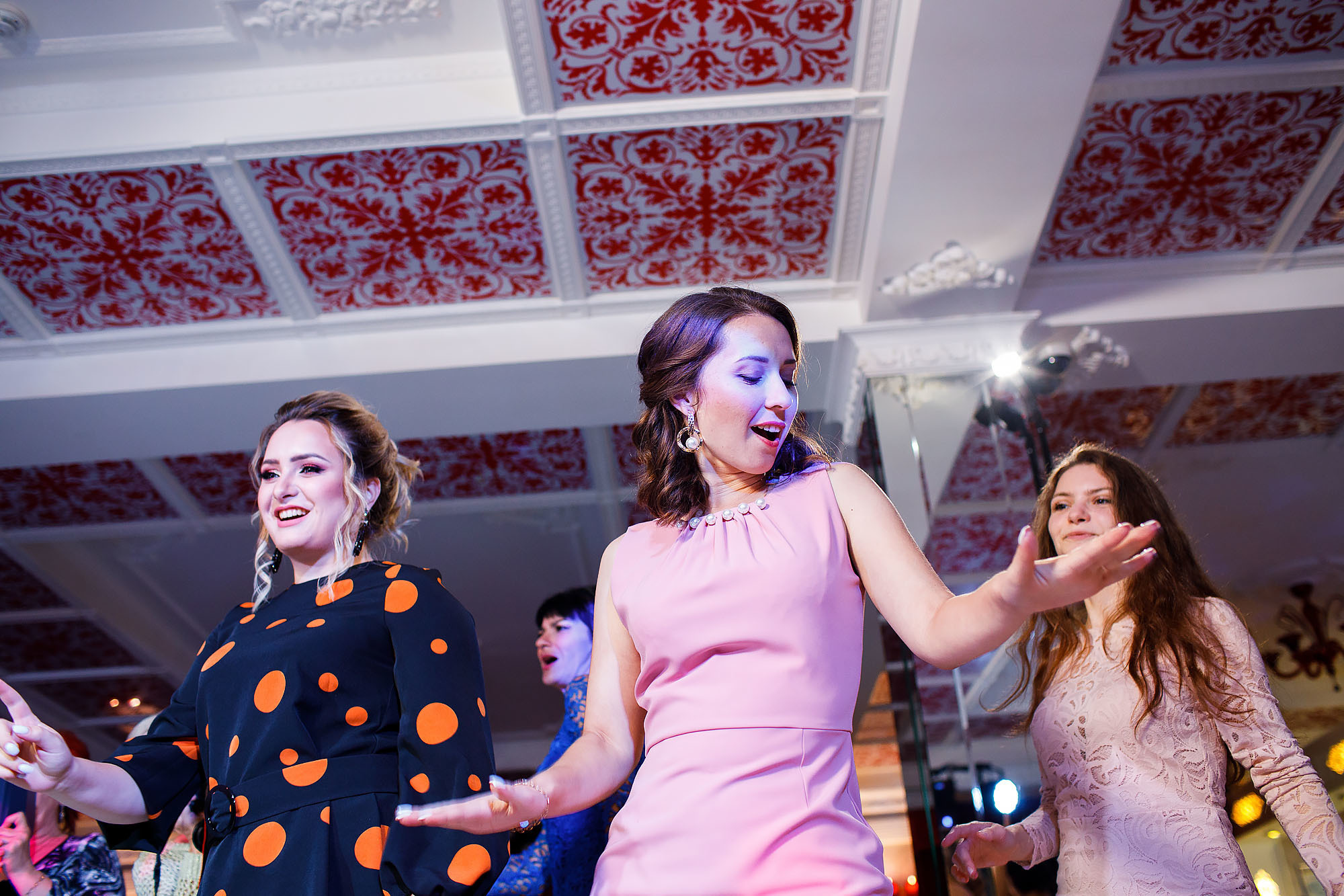 Роман и Юля. Изящная и грациозная свадебная пара. Свадебный фотограф Краснодар, Сочи, Геленджик, Анапа, Ростов