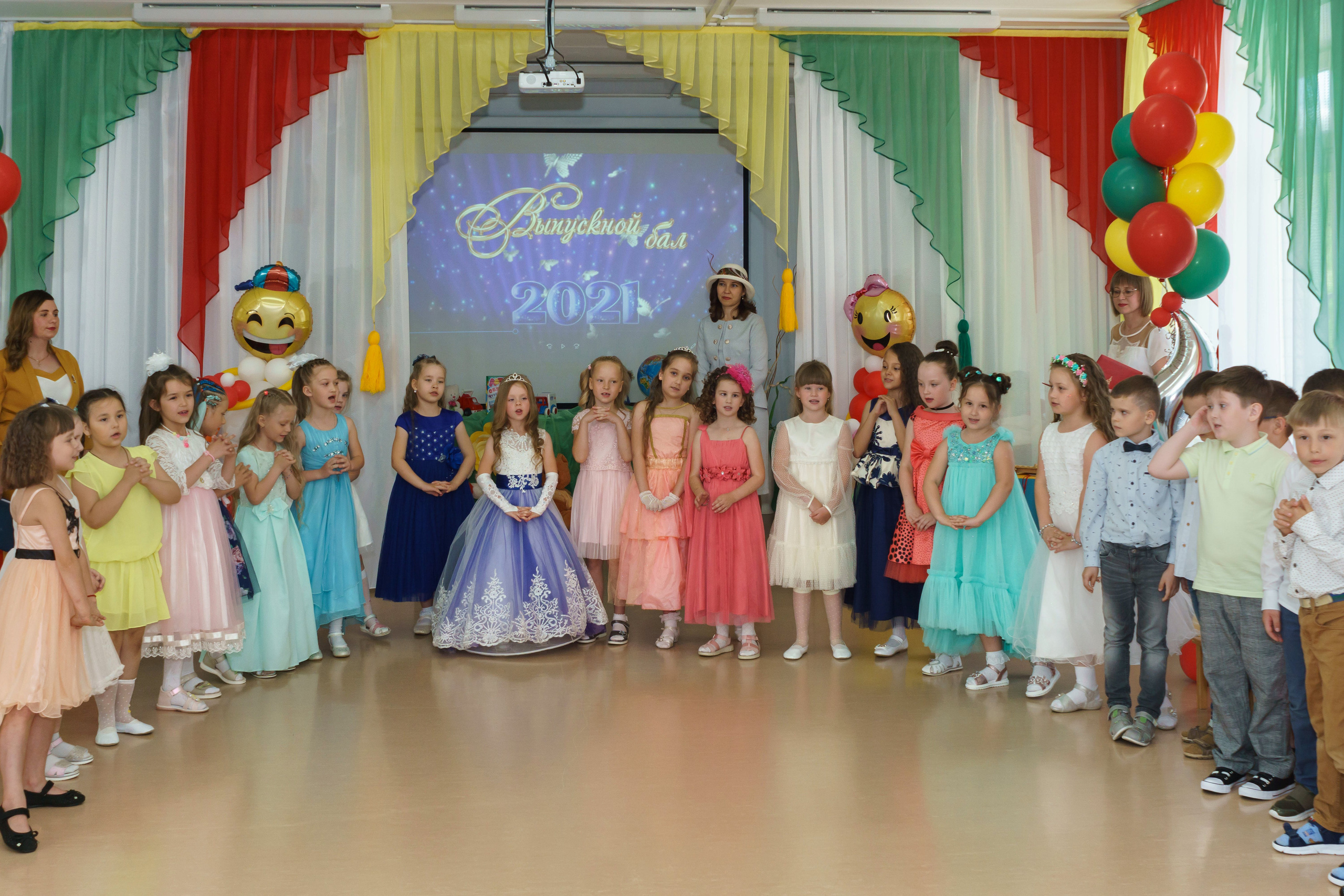 Фотографии Соколова Михаила в городе Пермь. Михаил Соколов Выпускные альбомы для детских садов и школ в г. Пермь