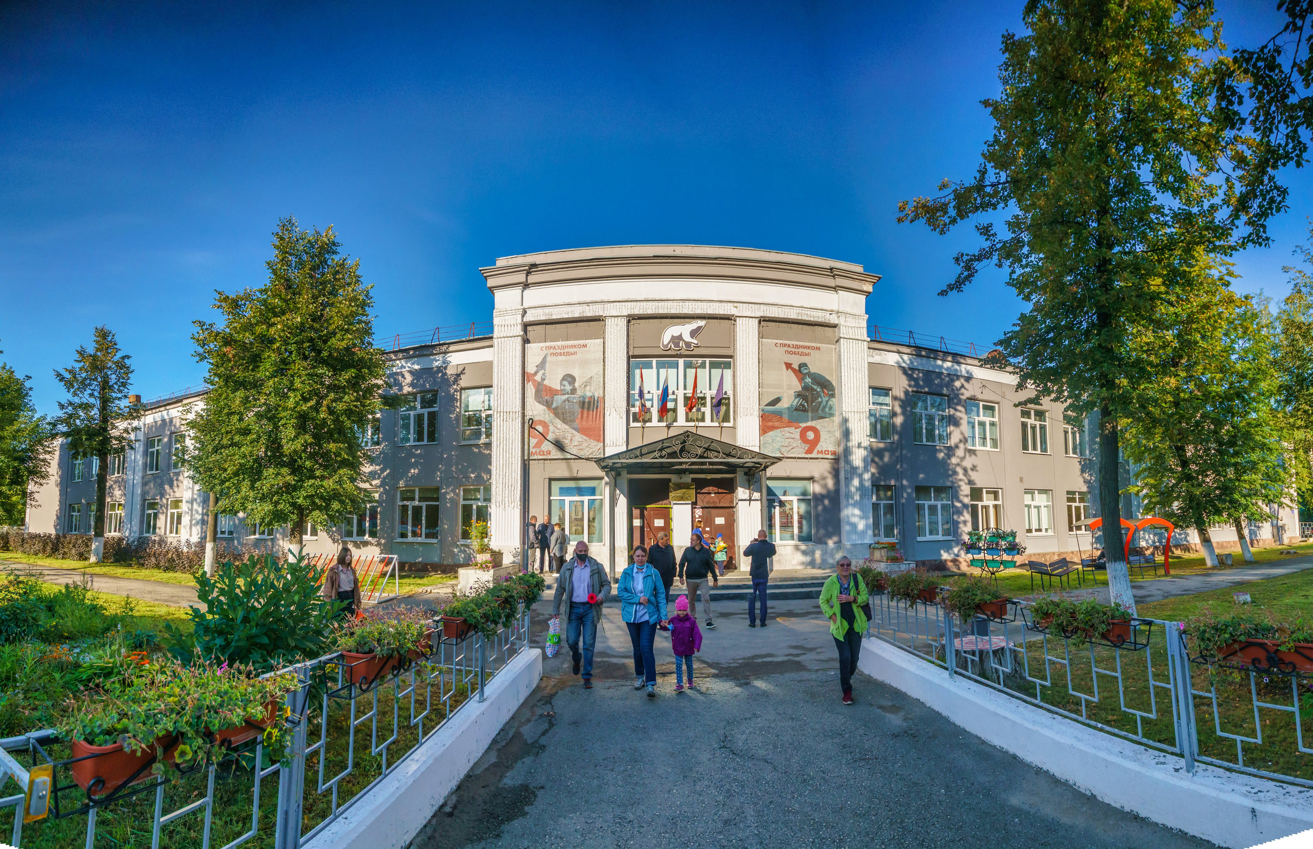 Фотографии Соколова Михаила в городе Пермь. Михаил Соколов Выпускные альбомы для детских садов и школ в г. Пермь