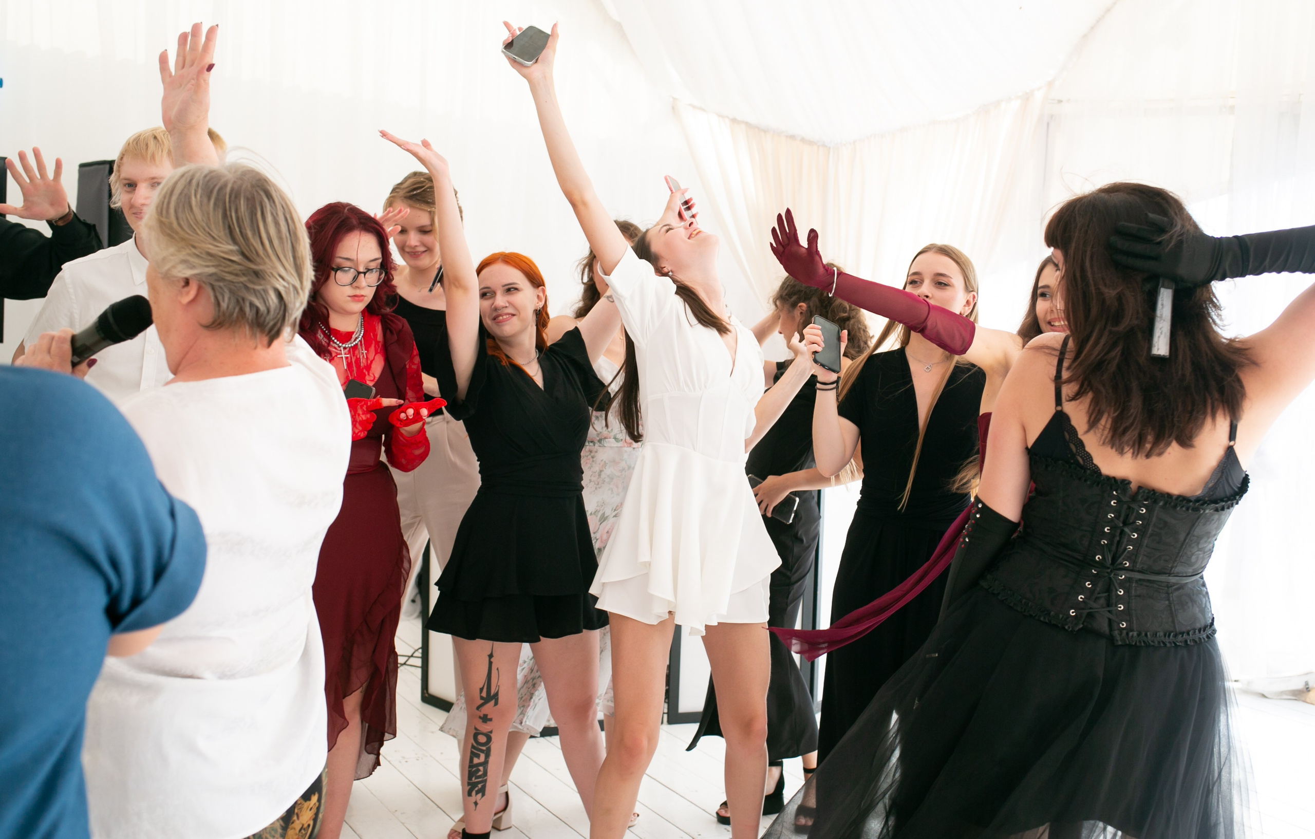 Выпускные и Утренники. Фотограф новорожденных и семейный фотограф НСО г. Бердск Марина Львова