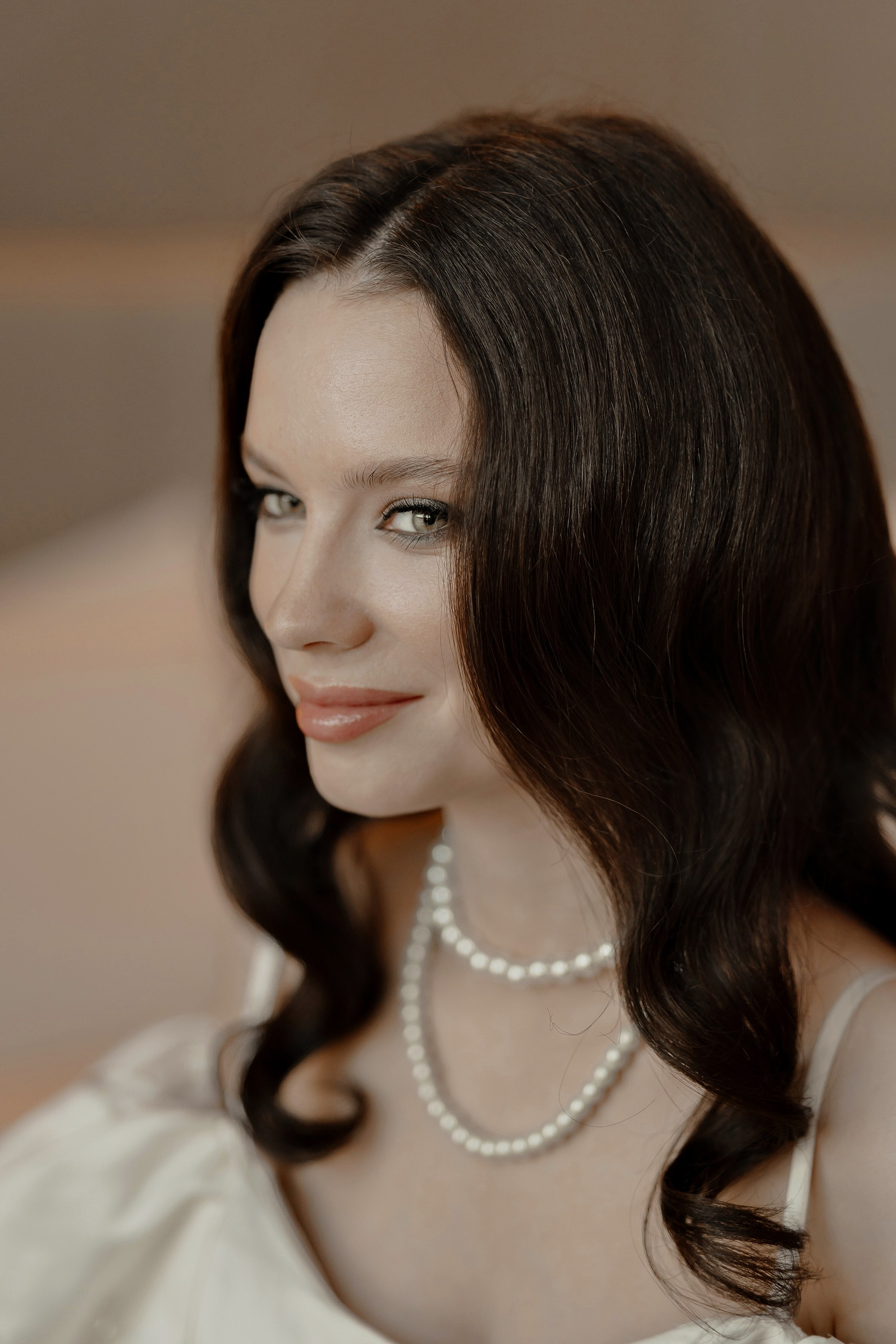 Фотосессия свадьбы на лестнице в Hyatt Regency Moscow Petrovsky Park. Свадебный и семейный фотограф в Москве Светлана Зоткина