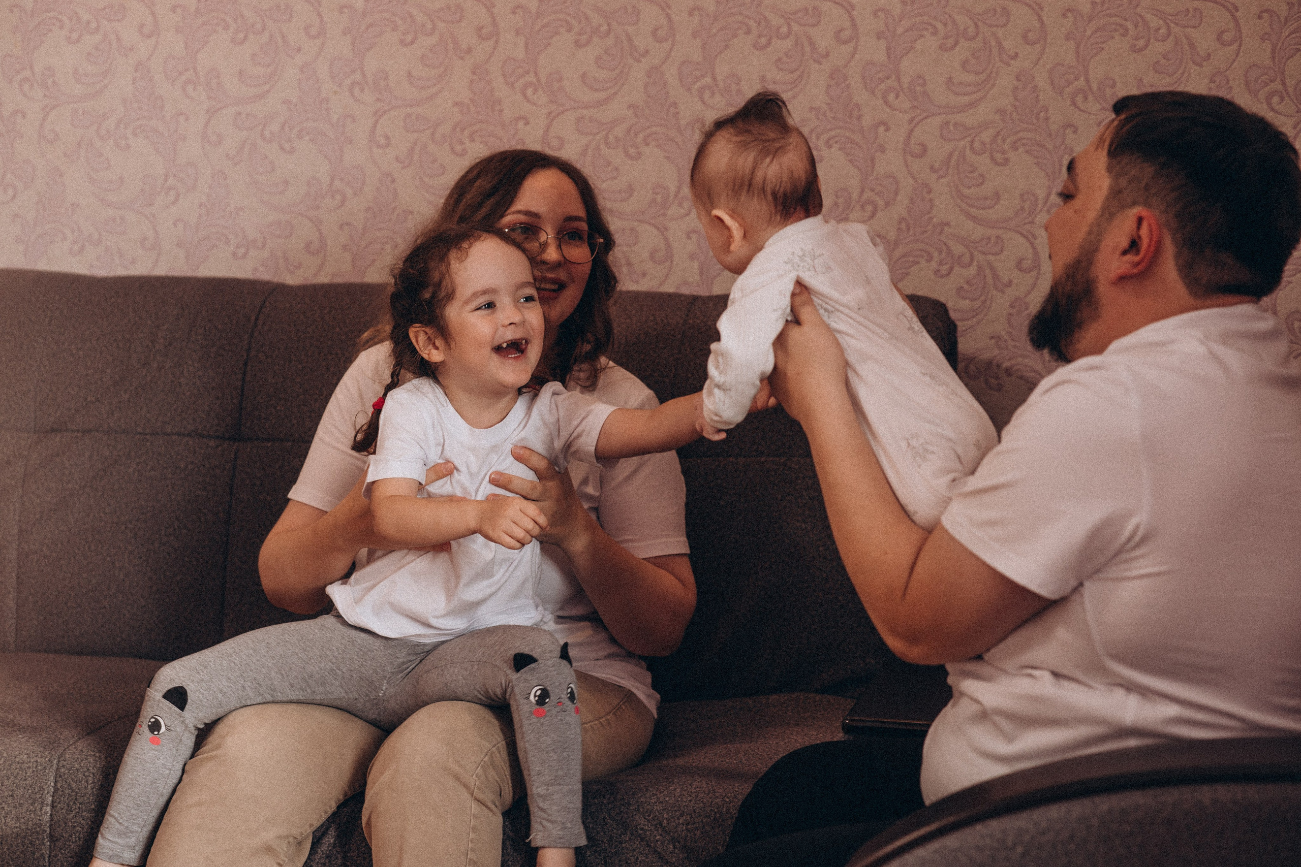Семья Тищенко. Семейный фотограф Нижневартовск Тюмень Ефимова Ирина