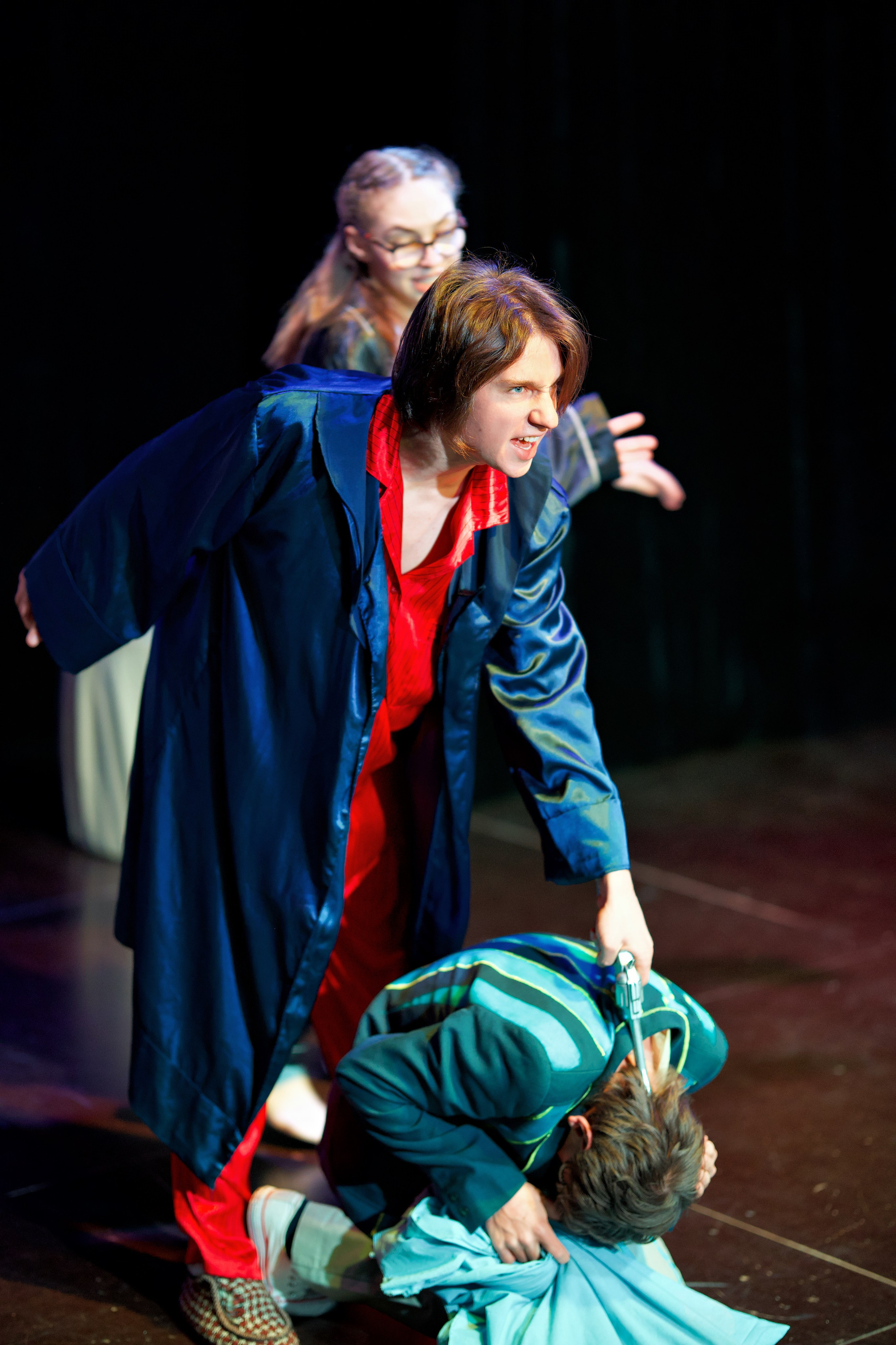 В шкафу с призраками. Фотограф Денис Болдинов. Москва