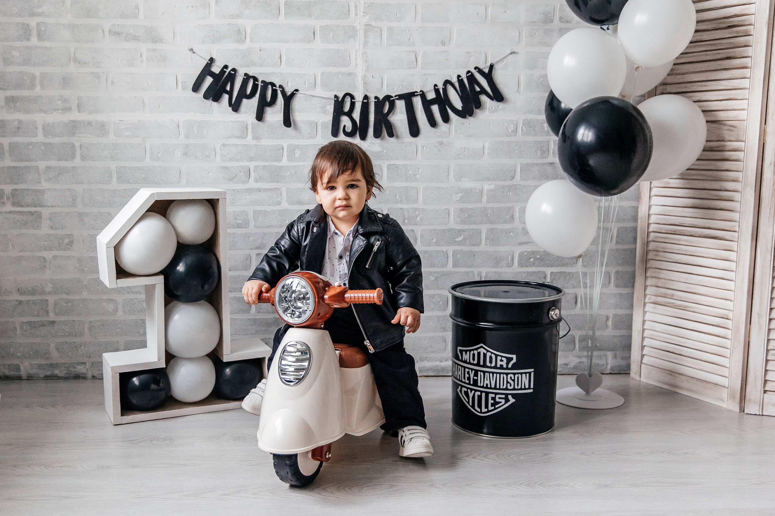 Мотоцикл. Детский фотограф, выпускные альбомы в Нижнем Новгороде Бодягина Мария