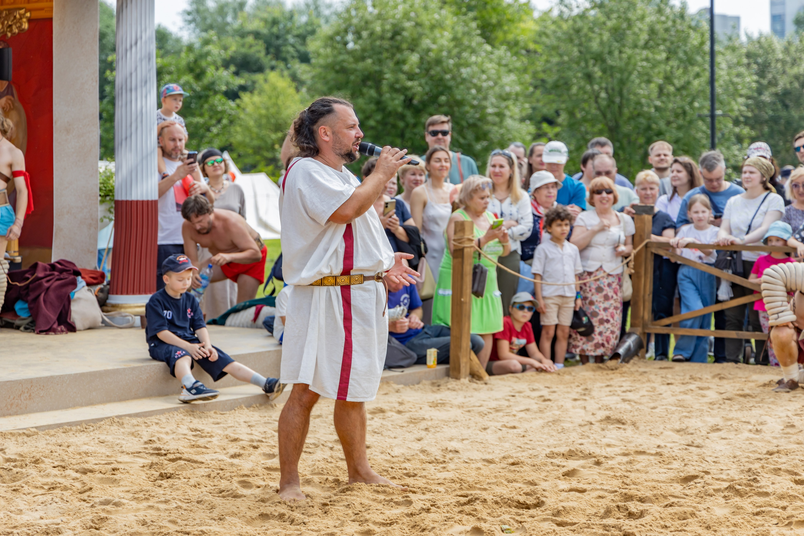 Времена и эпохи 2024. Ростокинский акведук. Площадка Античность. Репортажный, семейный и студийный фотограф в Москве Демин Алексей