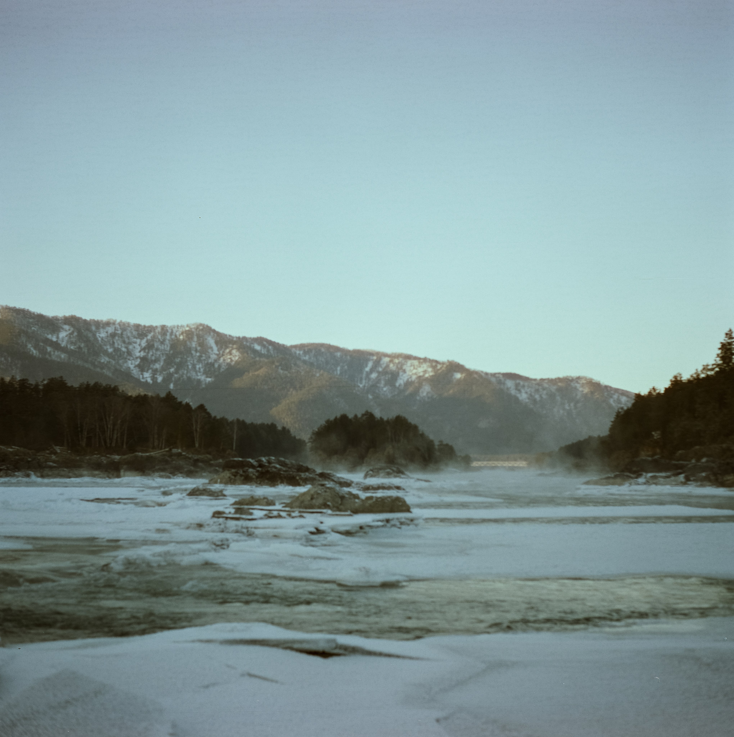 Кызыл-Таш, Кедровый остров / 11 декабря 2023 года (-25С) / CineStill 5