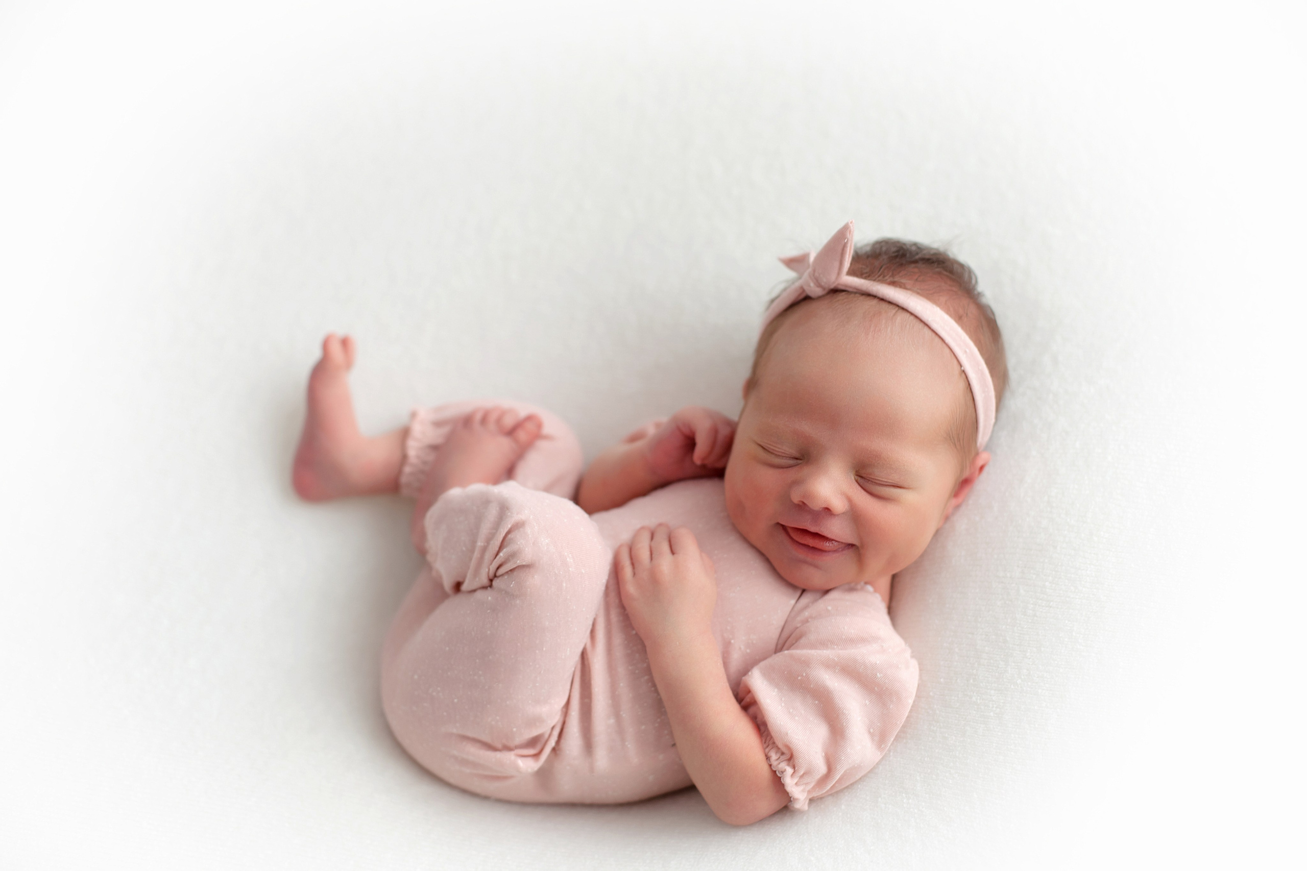 Новорожденные до 28 дней. Фотограф новорожденных в Тюмени