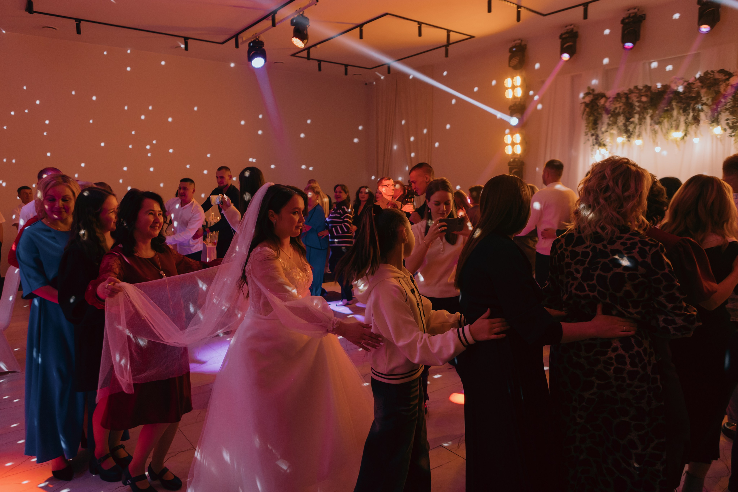 Алина и Анатолий. Портретный и свадебный фотограф Айгюн в городе Йошкар-Ола