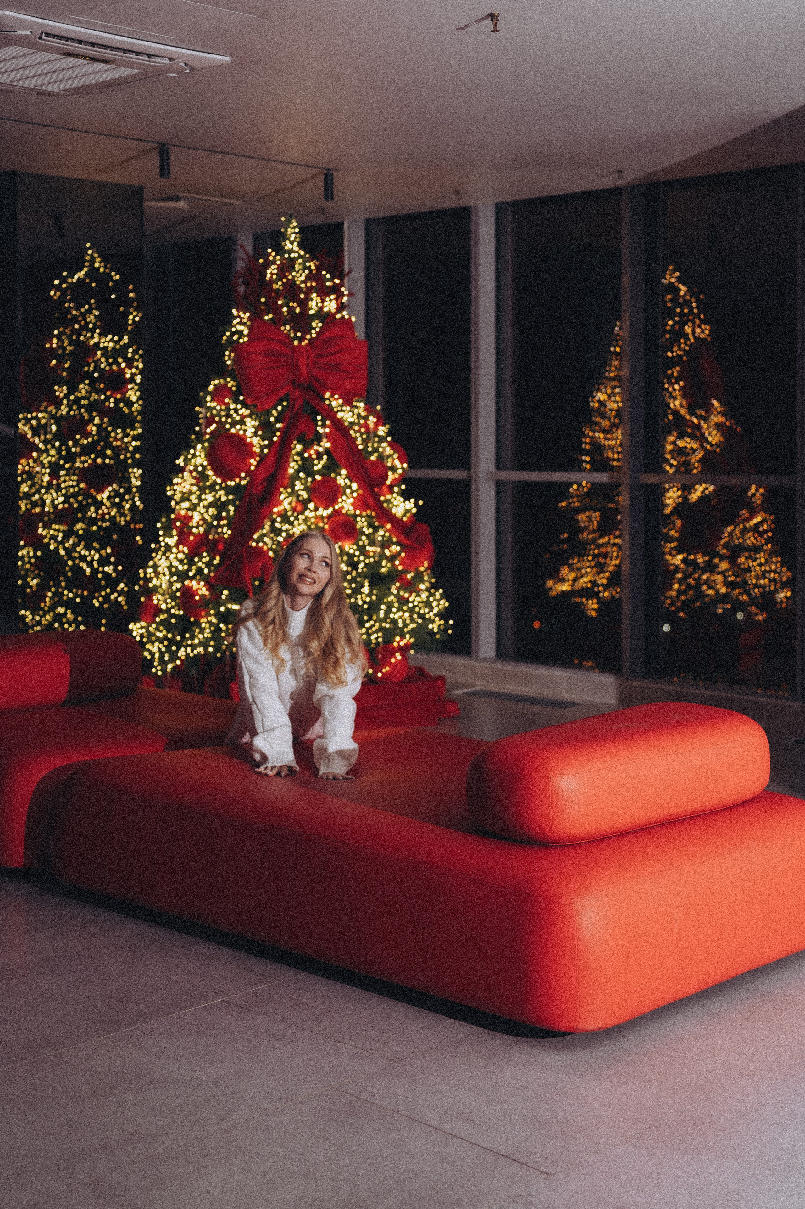 ФОТОСЕССИЯ К НОВОМУ ГОДУ В СТУДИИ С ЕЛОЧКОЙ КРАСИВЫЙ ОБРАЗ. Профессиональный фотограф, Санкт-Петербург — Виктория Богомолова