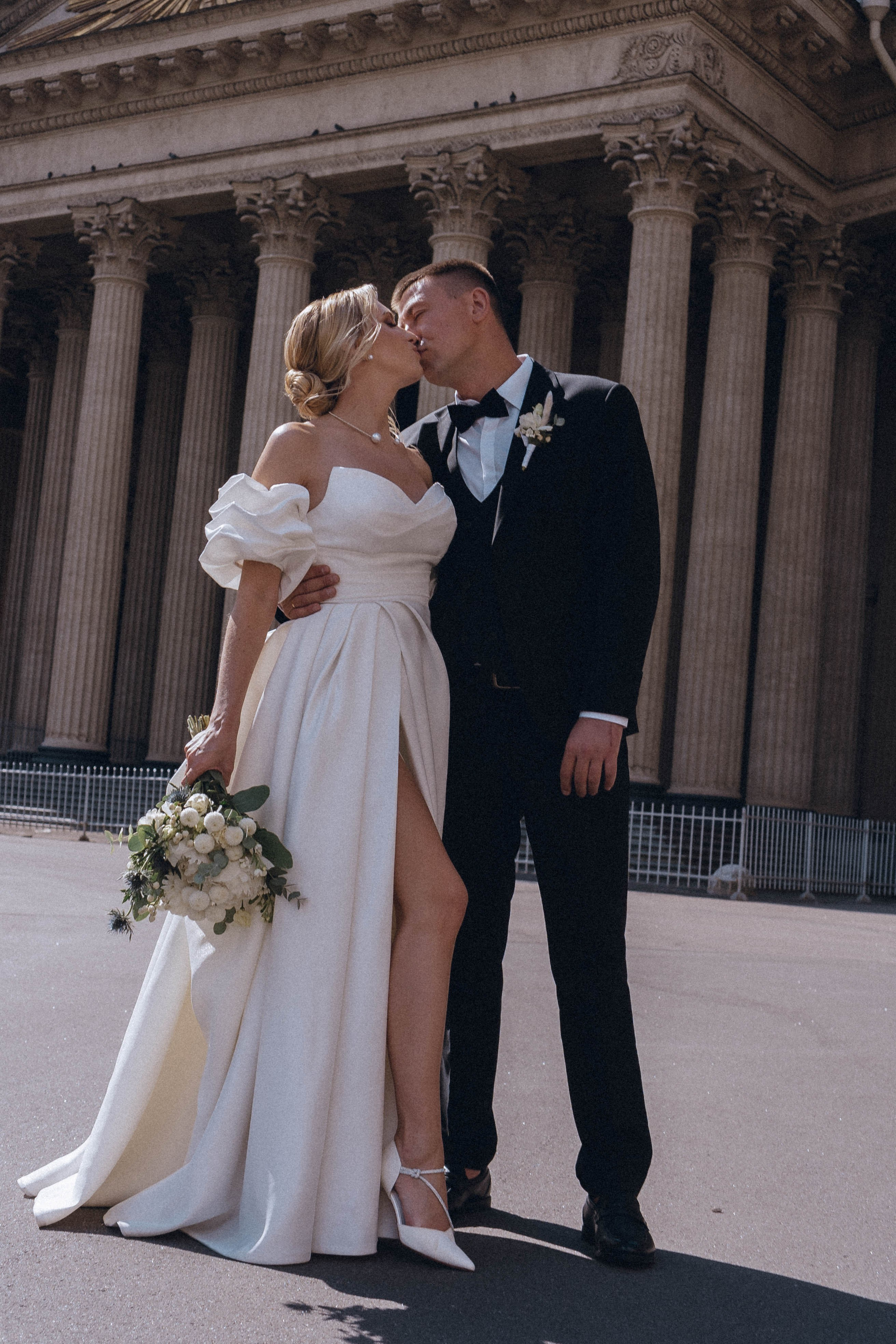 СВАДЕНБНАЯ СЬЕМКА НА КАТЕРЕ ПО КАНАЛАМ САНКТ-ПЕТЕРБУРГА И В АКВАТОРИИ НЕВЫ. Профессиональный фотограф, Санкт-Петербург — Виктория Богомолова