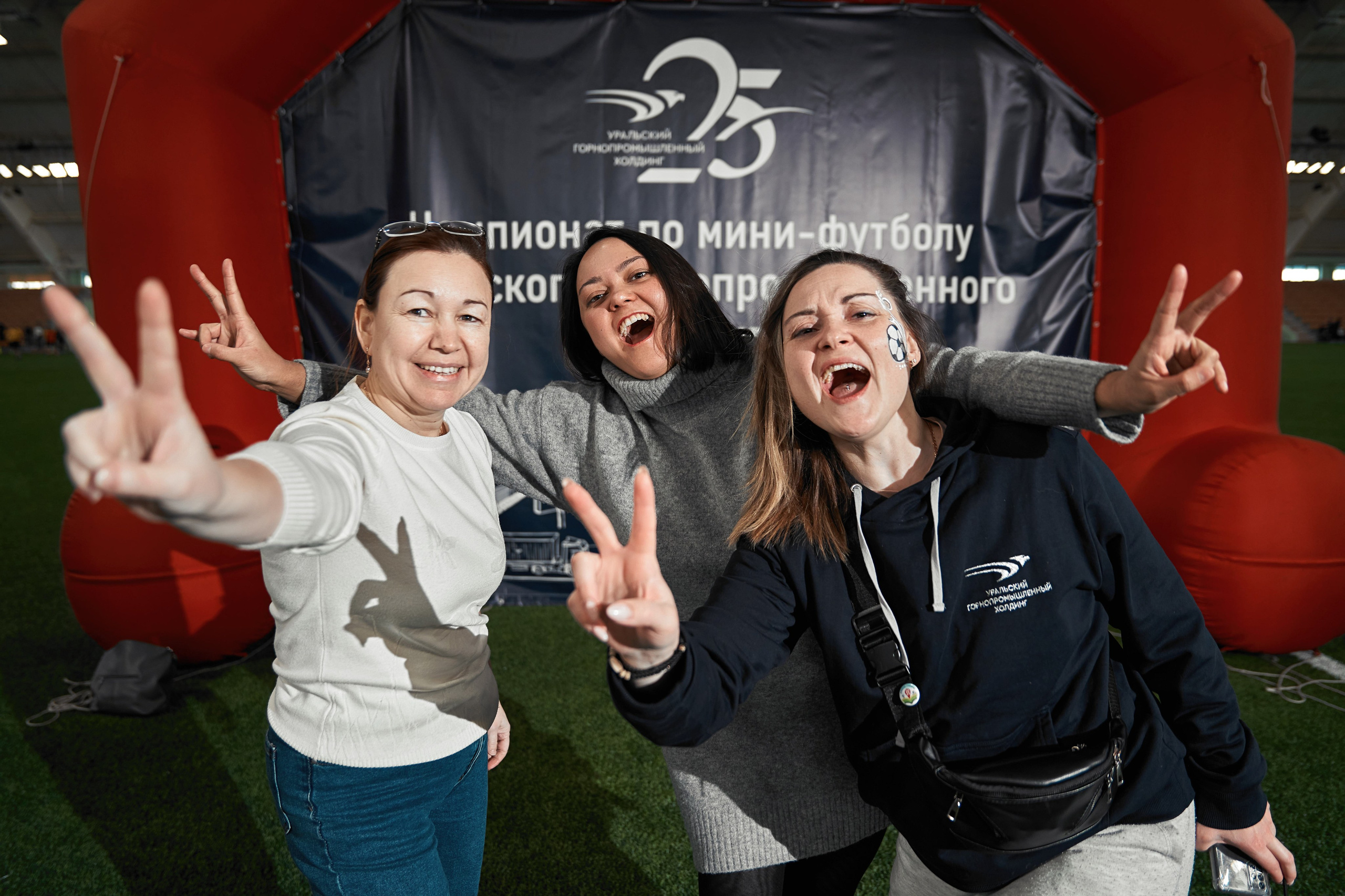 Фотограф на корпоративный футбольный турнир. Контент для бизнеса в Екатеринбурге Полдень Медиа