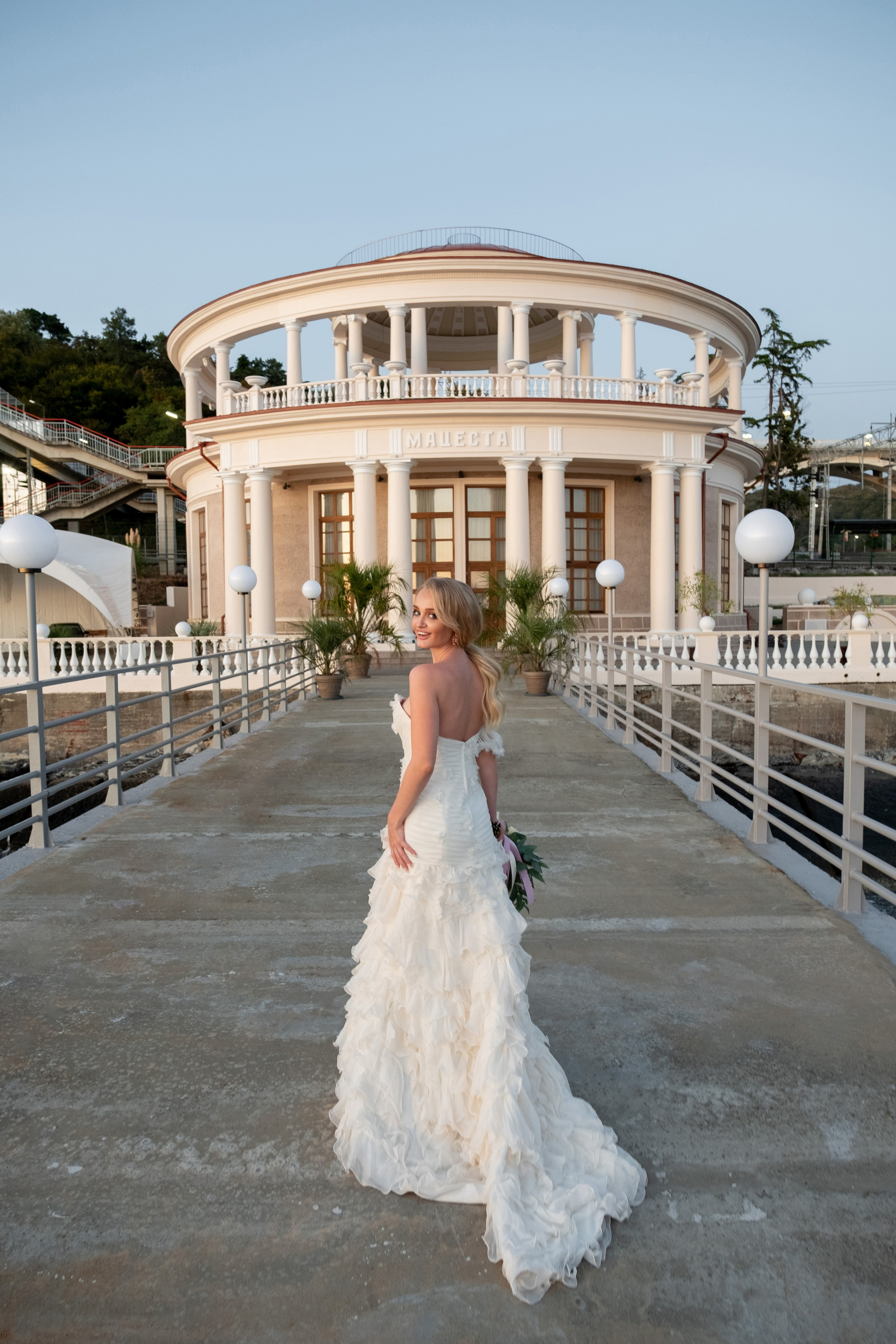 Ротонда. Свадебный Видеограф Фотограф в Сочи