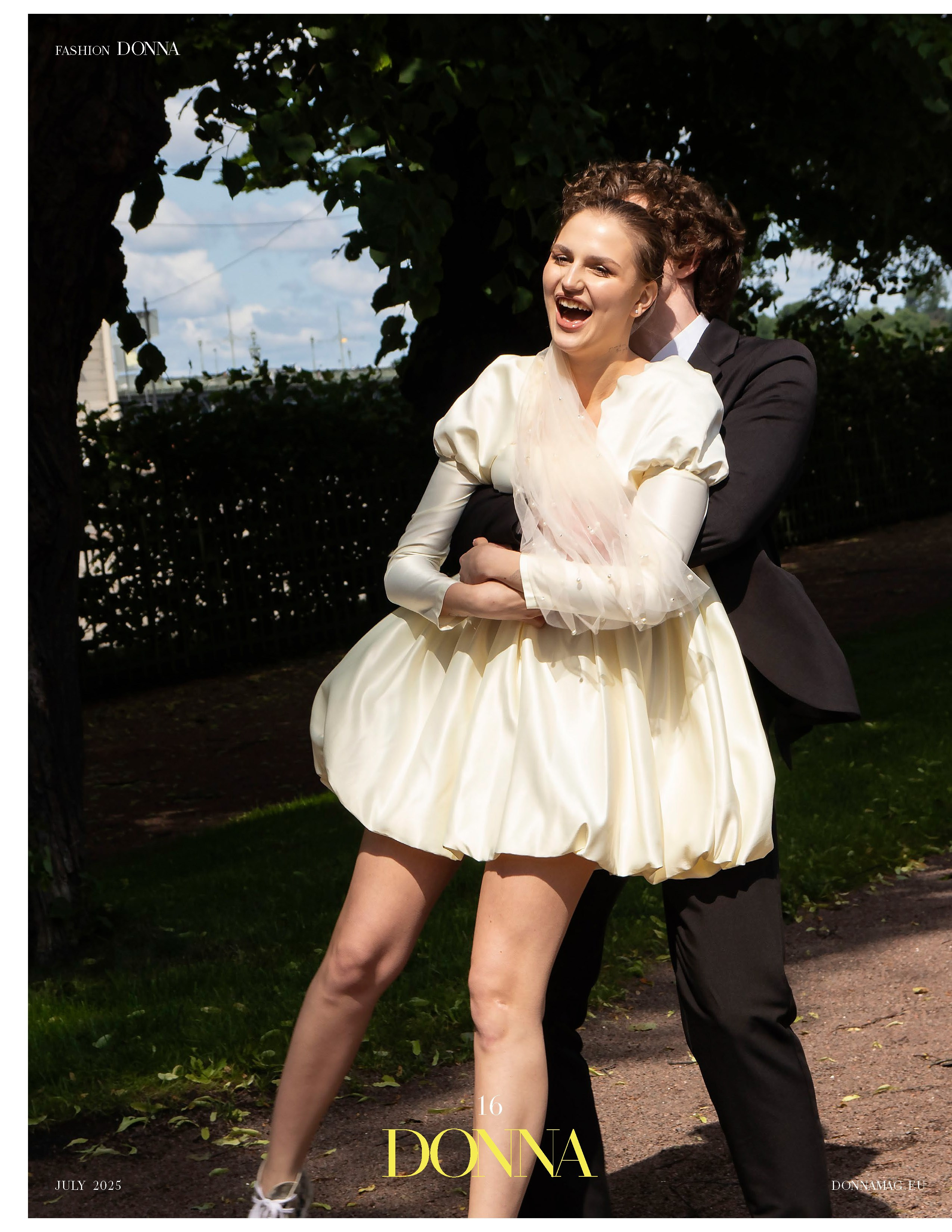 Лето в Летнем саду на обложке журнала DONNA. Портретный фотограф в Санкт-Петербурге Савельева Ольга