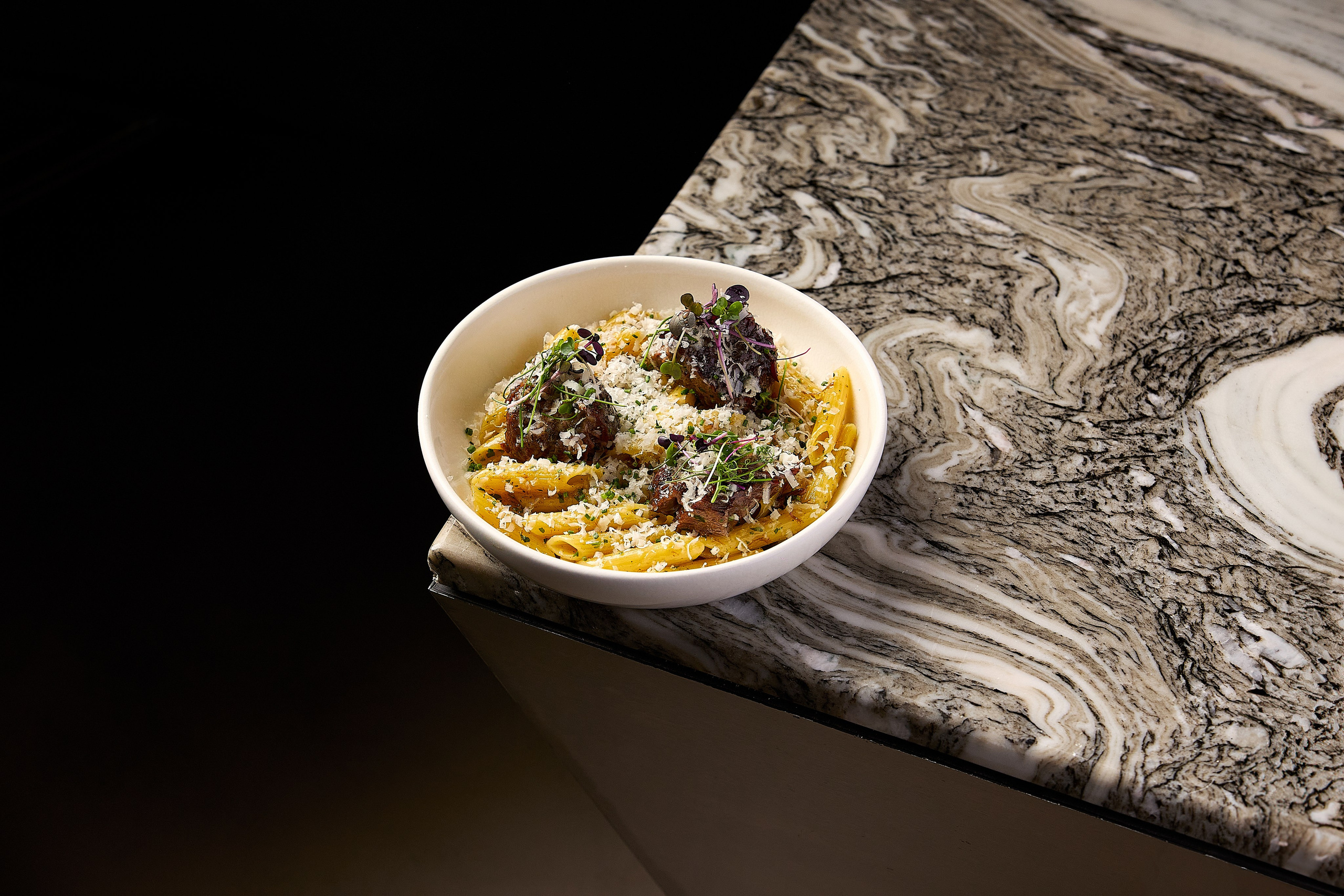 Hookah Place Dishes. Evgeny Yatsenko — Photographer in Dubai