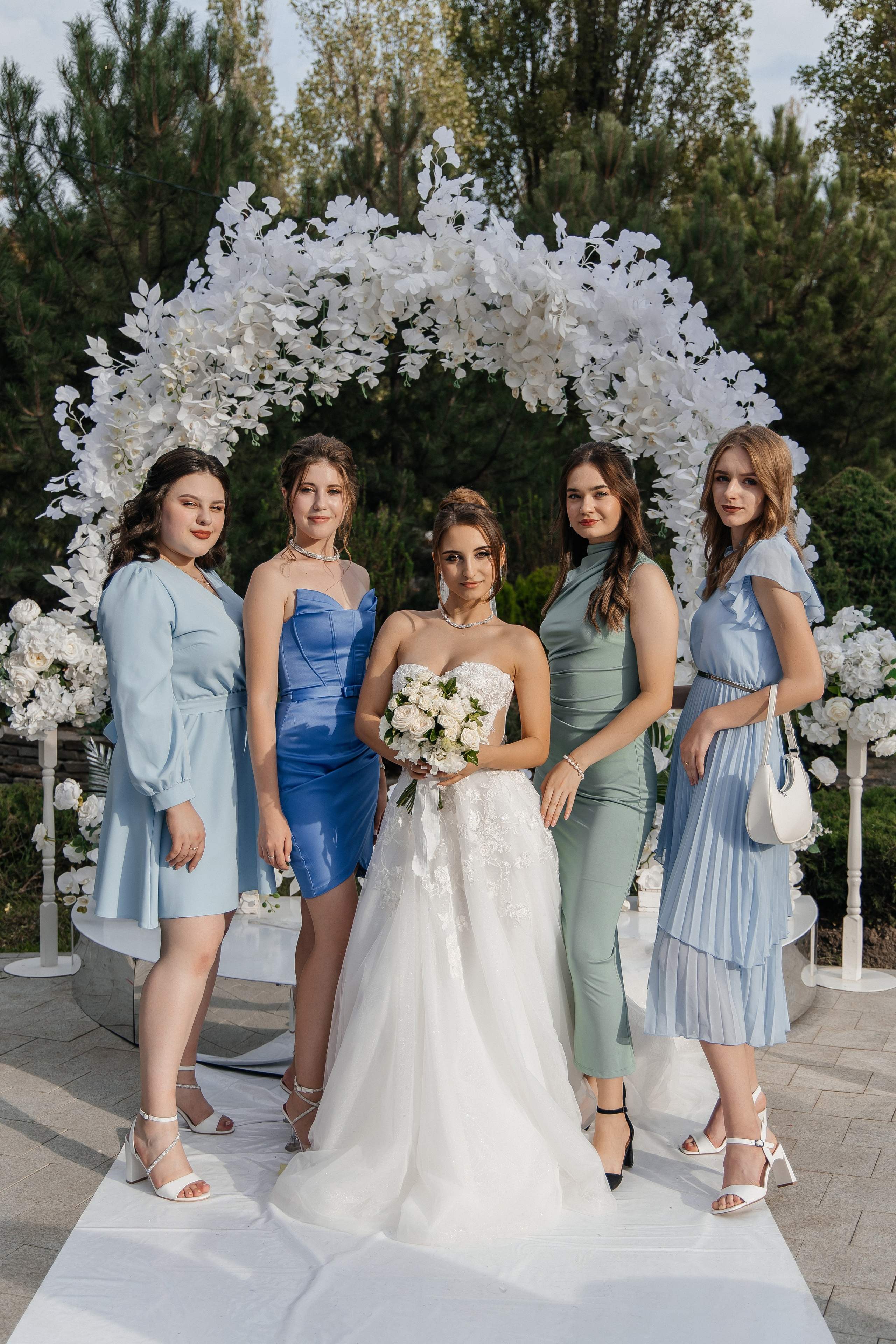 N&V. Фотограф Таганрог Хребет София