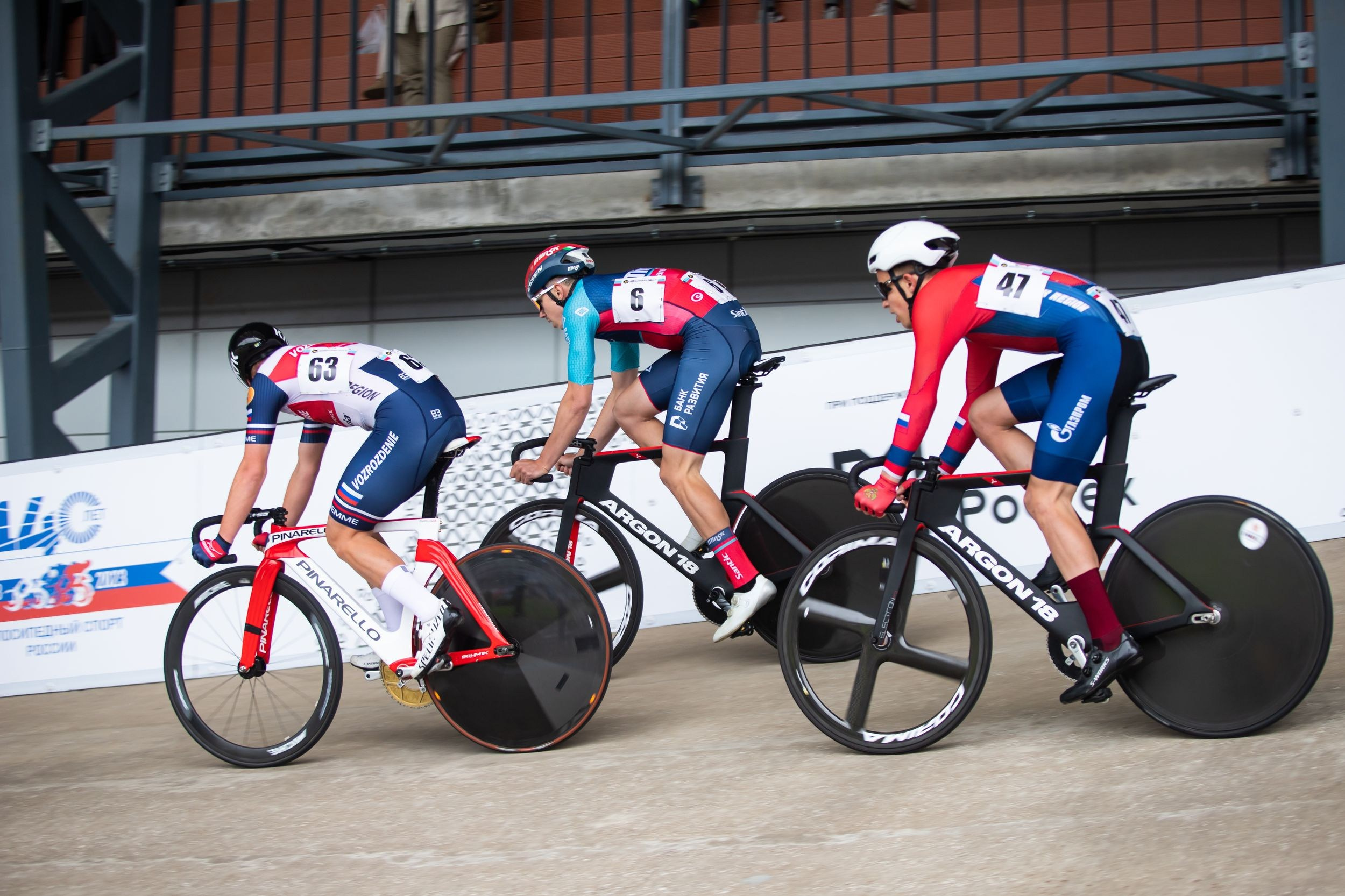 Соревнования по велоспорту «Большой приз Тулы» (19 мая 2023). Репортажный фотограф Алексей Пирязев