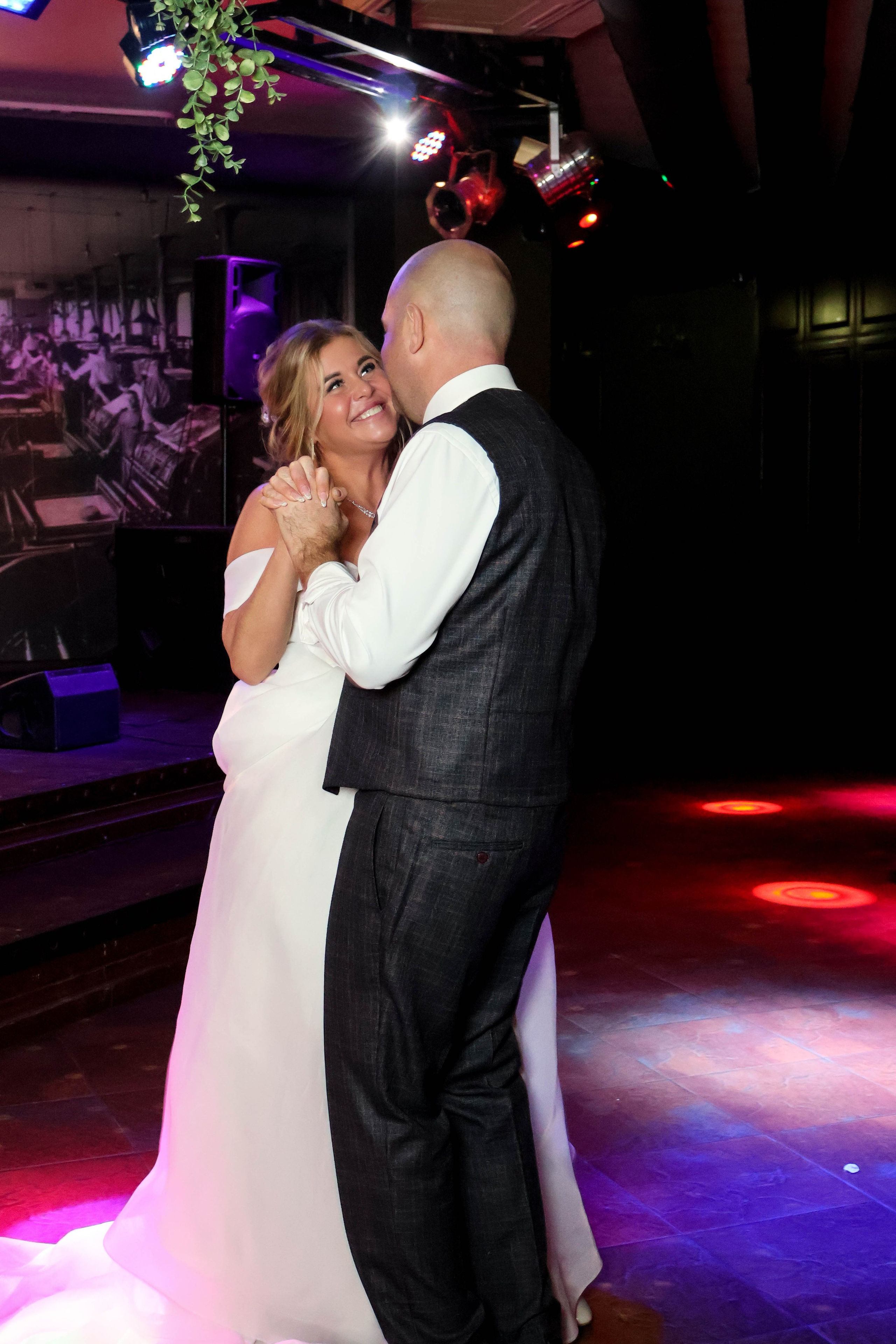 Александр и Юлия. Виктория Шишкова свадебный фотограф Москва и МО (Балашиха, Щелково)