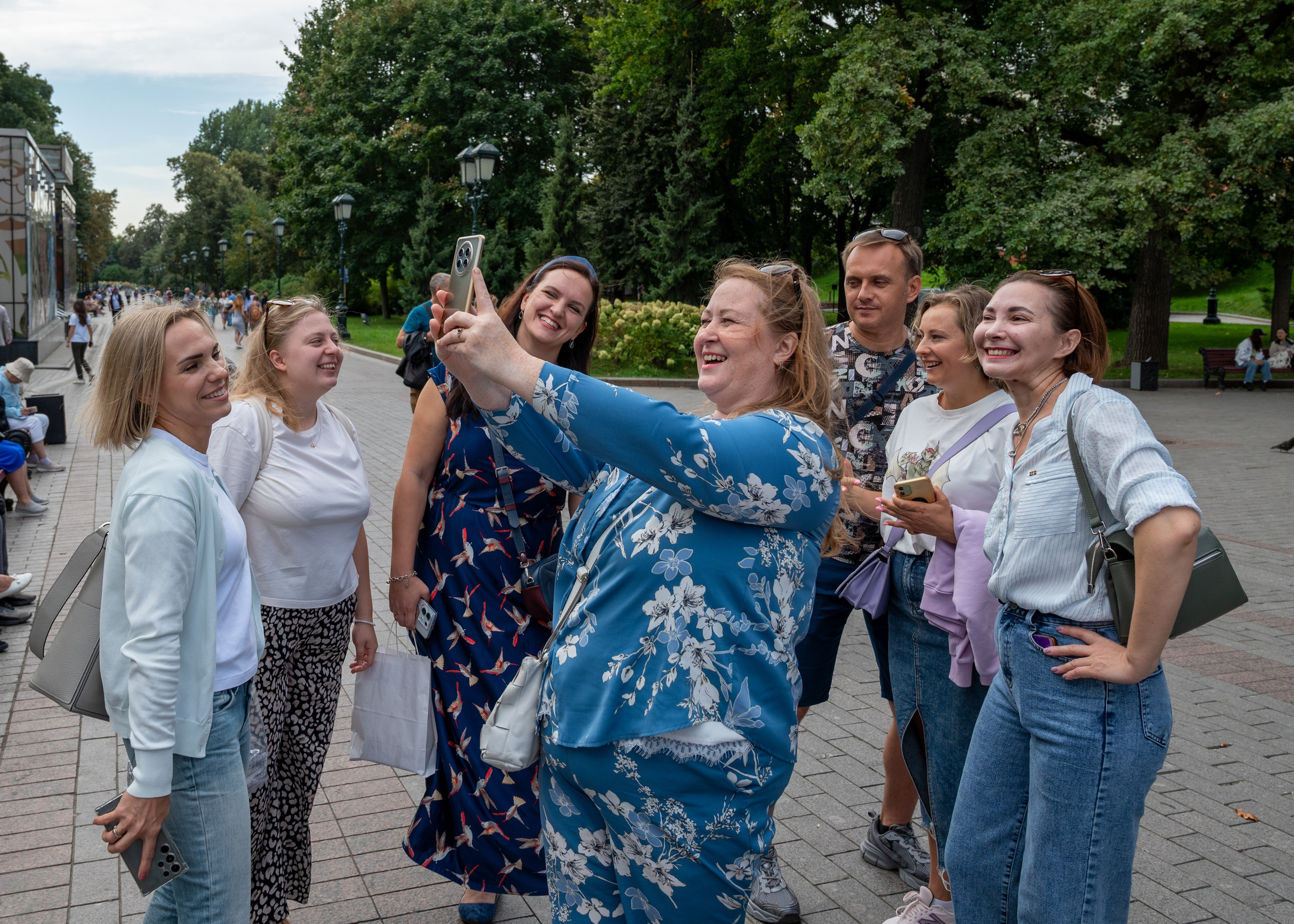 Фотопрогулка в Александровском саду. П&П — Полезное с Приятным. Фотоэкскурсии — Москва на память. Экскурсовод и фотограф в Москве. Увези столицу в своём альбоме!