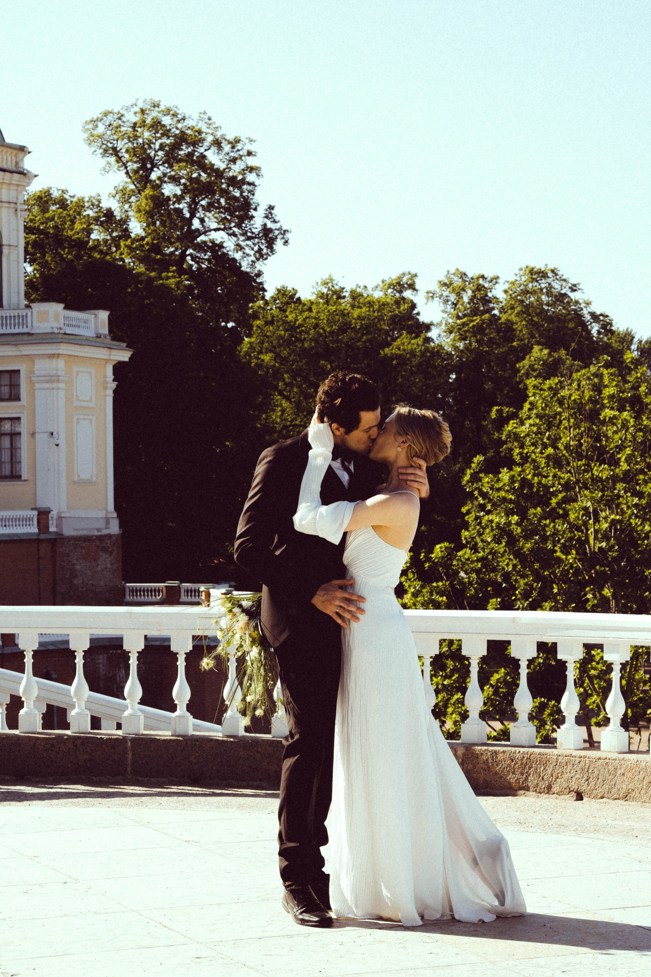 СВАДЕБНАЯ СЬЕМКА В ПАРКЕ ОРАНИЕНБАУМ. Профессиональный фотограф, Санкт-Петербург — Виктория Богомолова