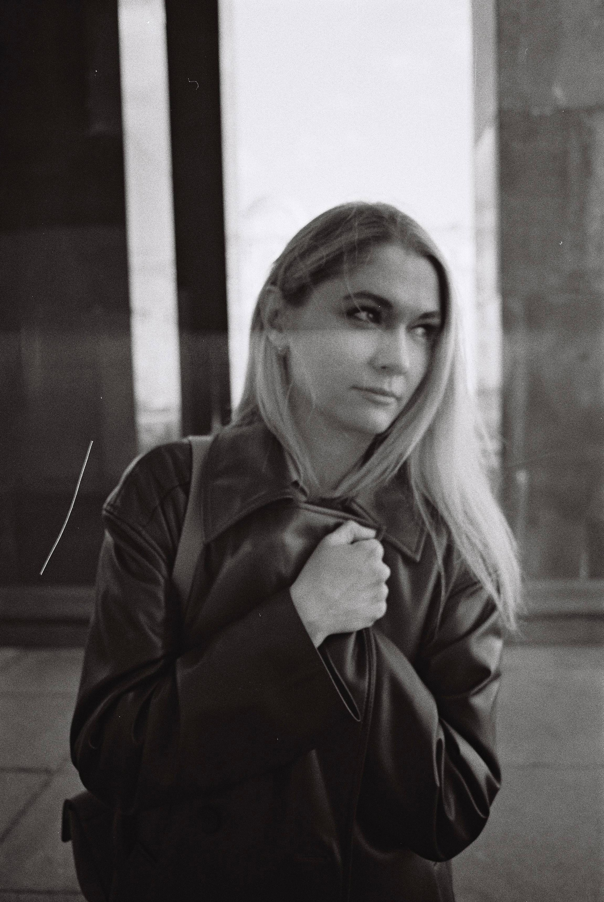 Faces. TATIANA DARINA — film photographer in St. Petersburg